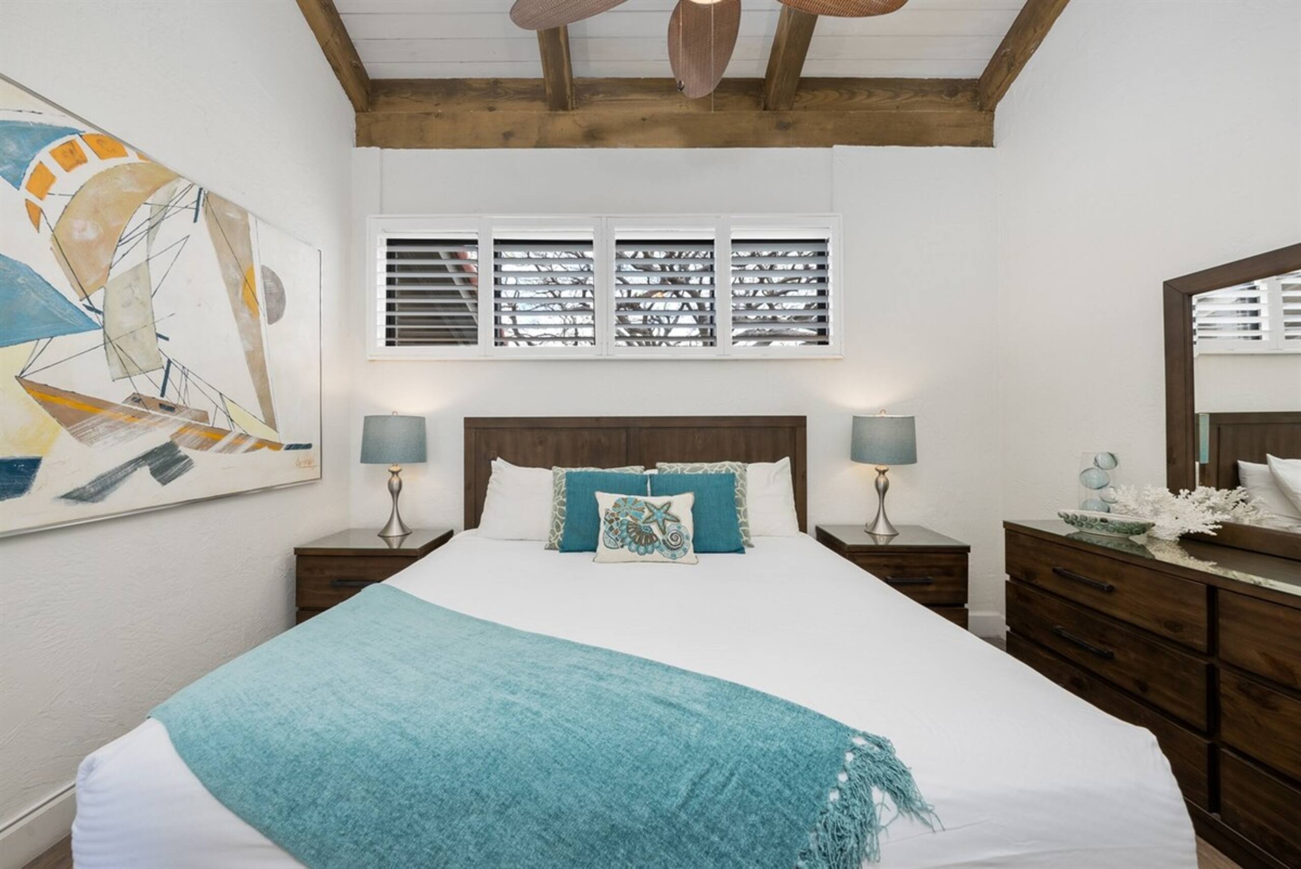 Stunning Reno, Amazing Ocean View - Photo 32