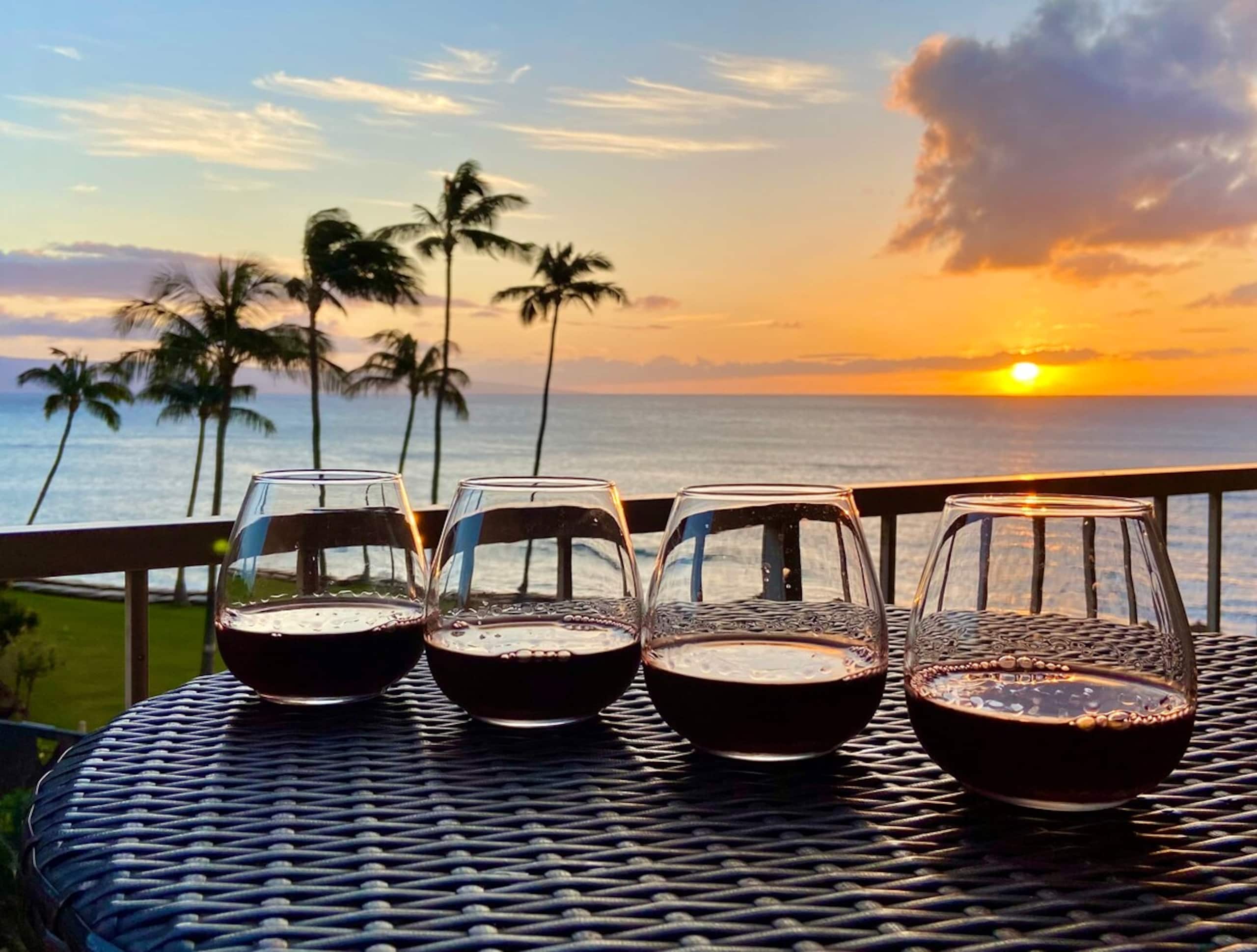 Comfort and views near best beaches on Maui - Photo 10