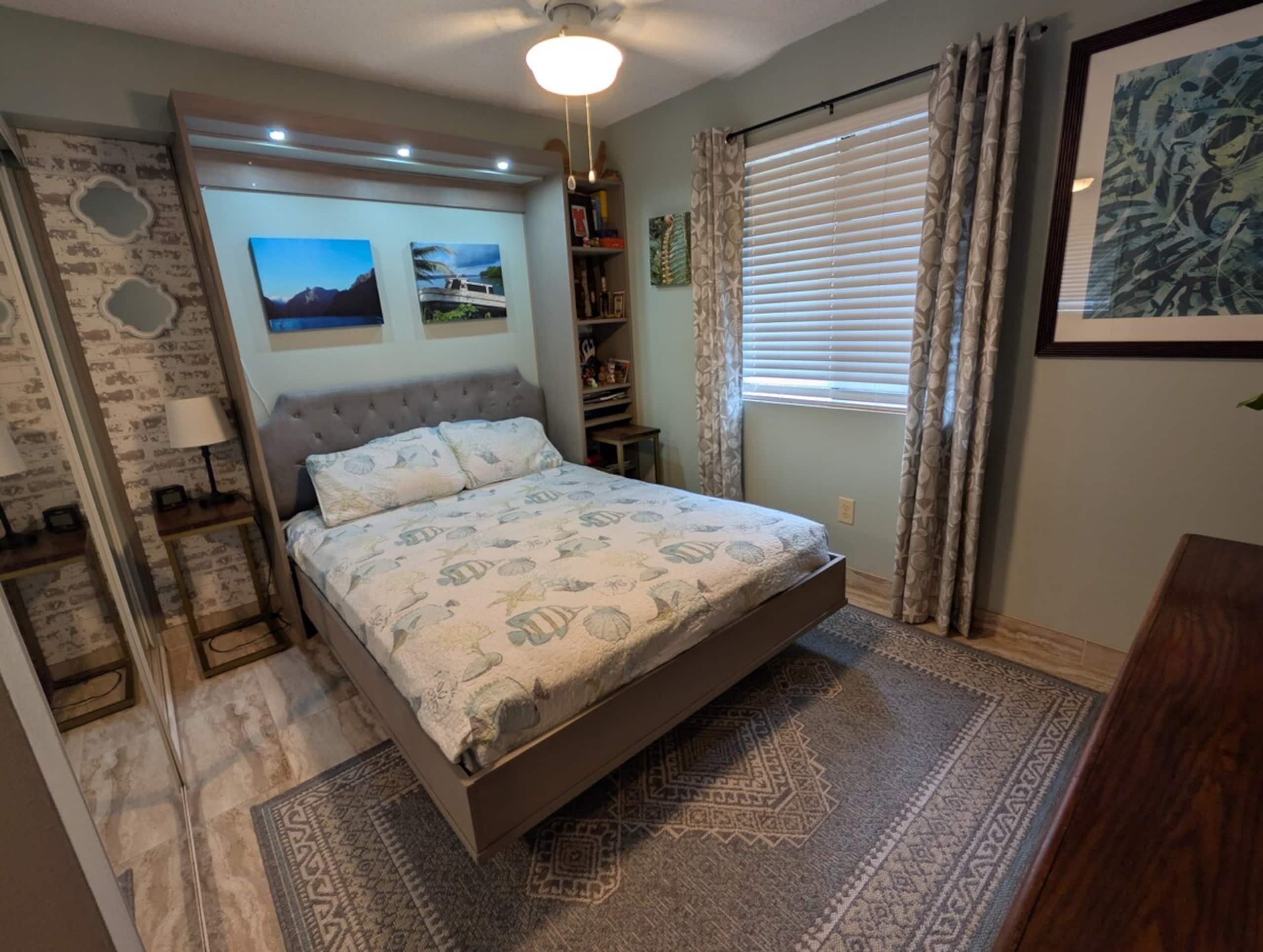 3 Bed 3 Bath condo 1/2 block Beach - Photo 40