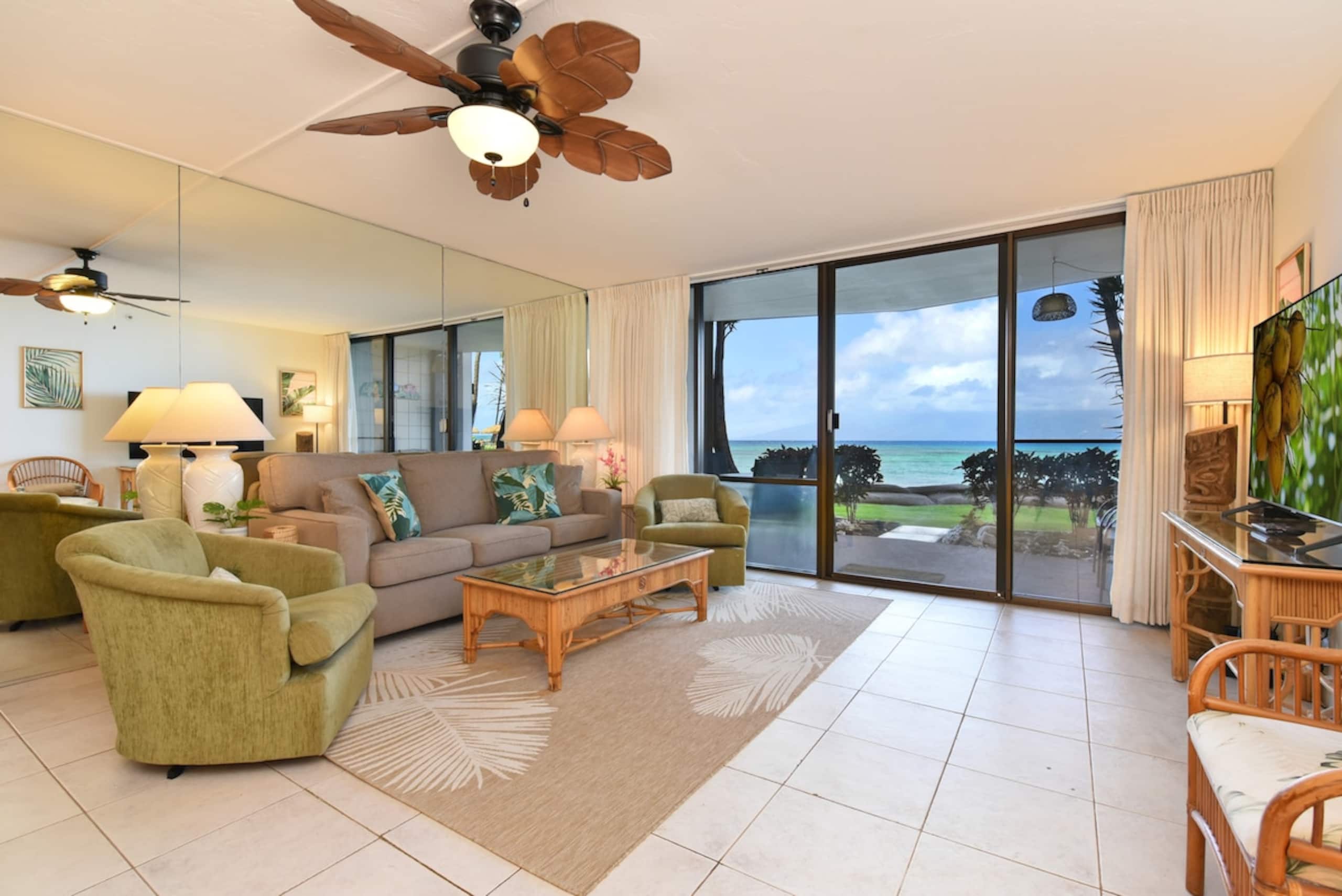 2/2 Oceanfront Ground Floor Great rates for Aug - Photo 1