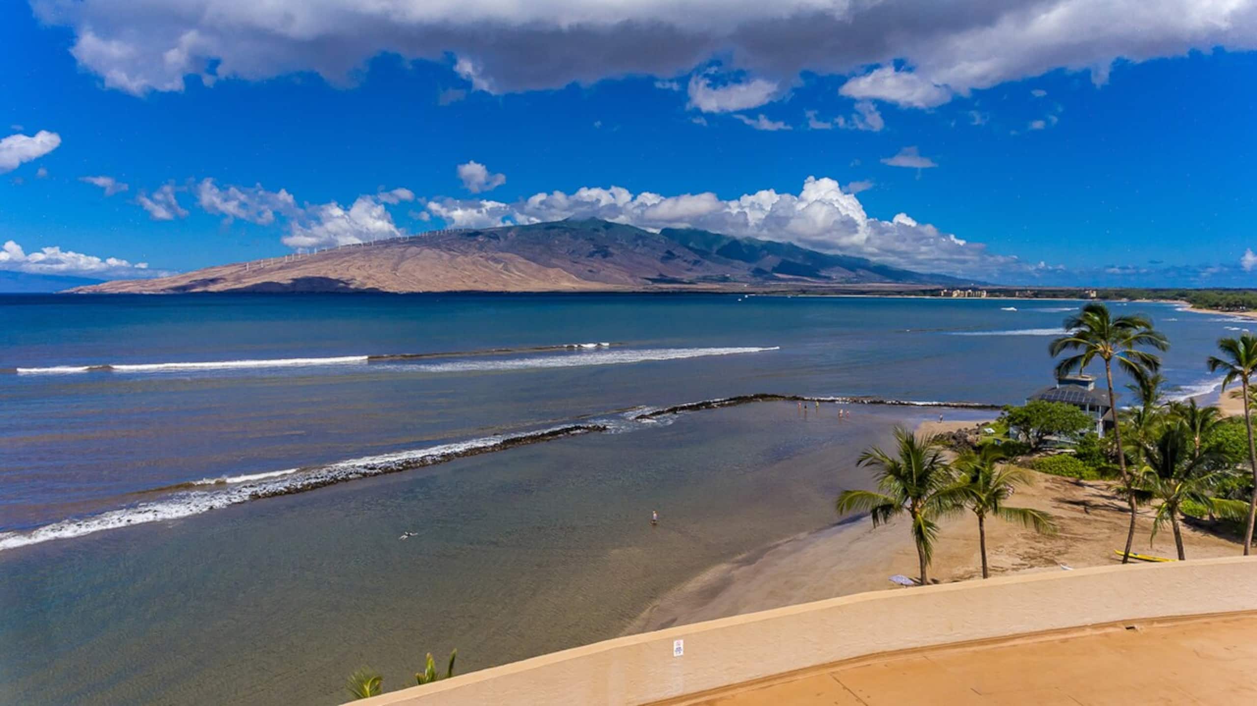 Oceanfront 2BR Kihei condo w/ sunset views - Photo 38
