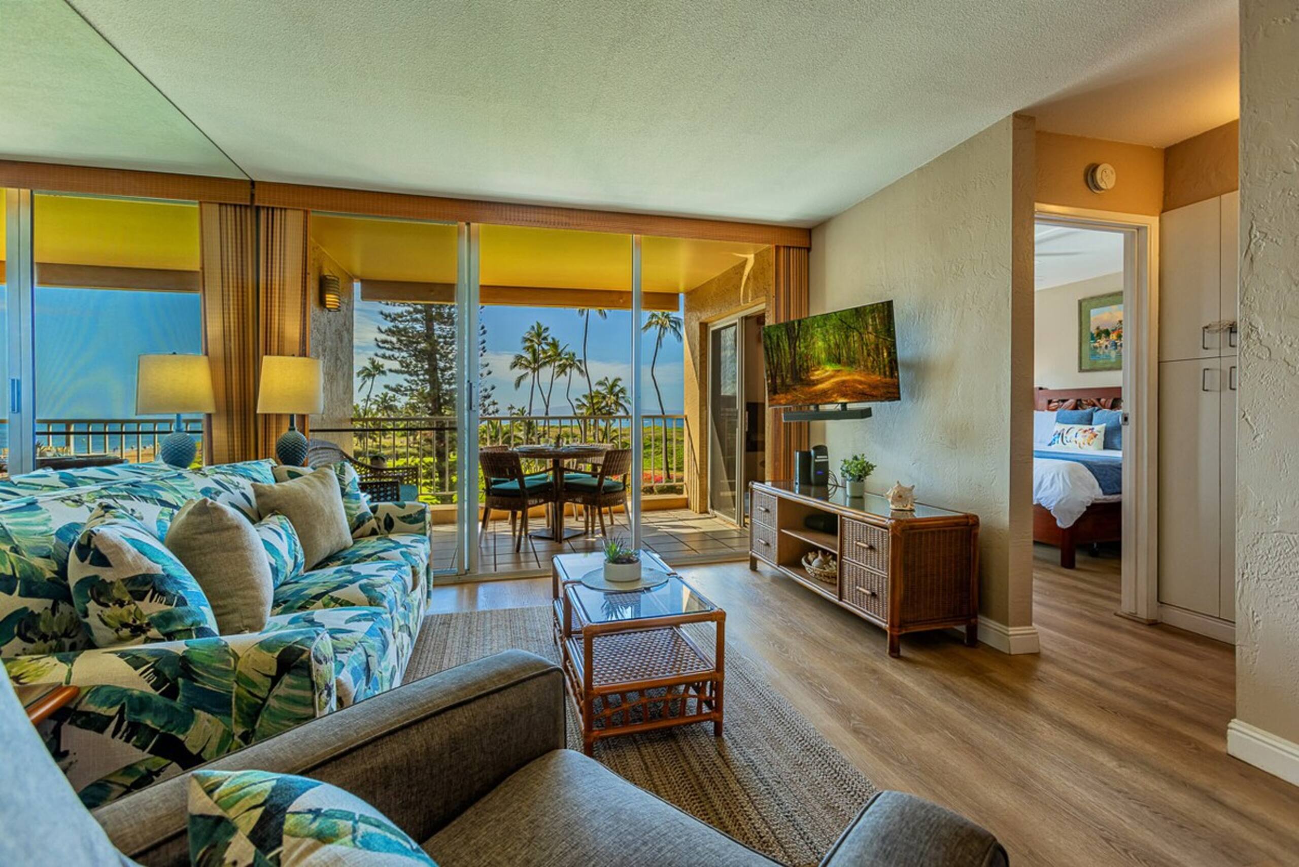 Oceanfront 2BR Kihei condo w/ sunset views - Photo 17