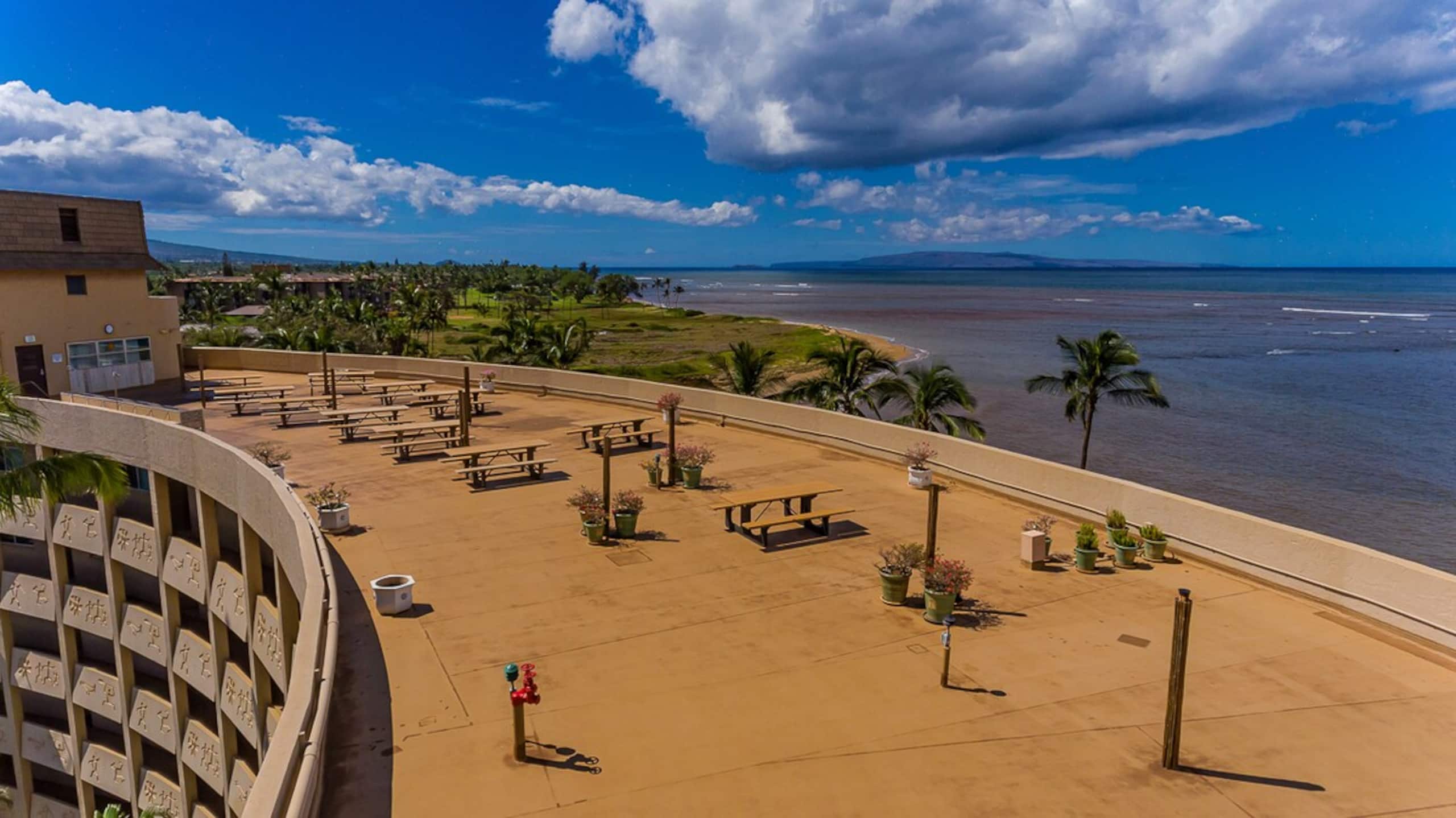 Oceanfront 2BR Kihei condo w/ sunset views - Photo 37