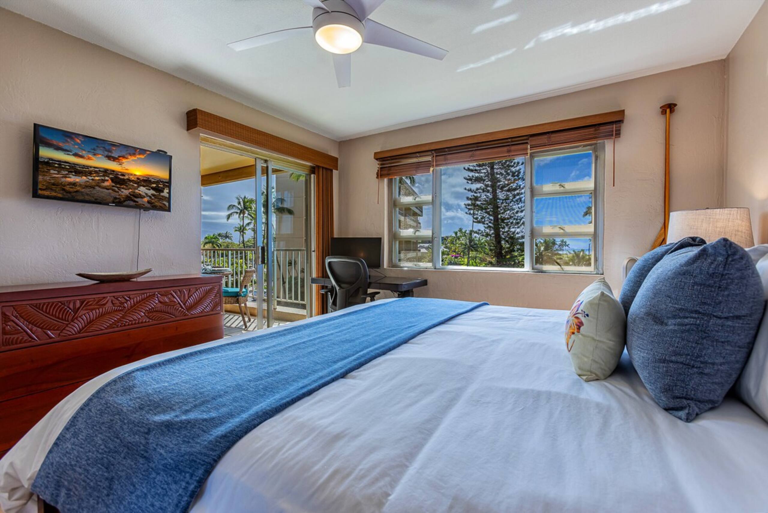Oceanfront 2BR Kihei condo w/ sunset views - Photo 19