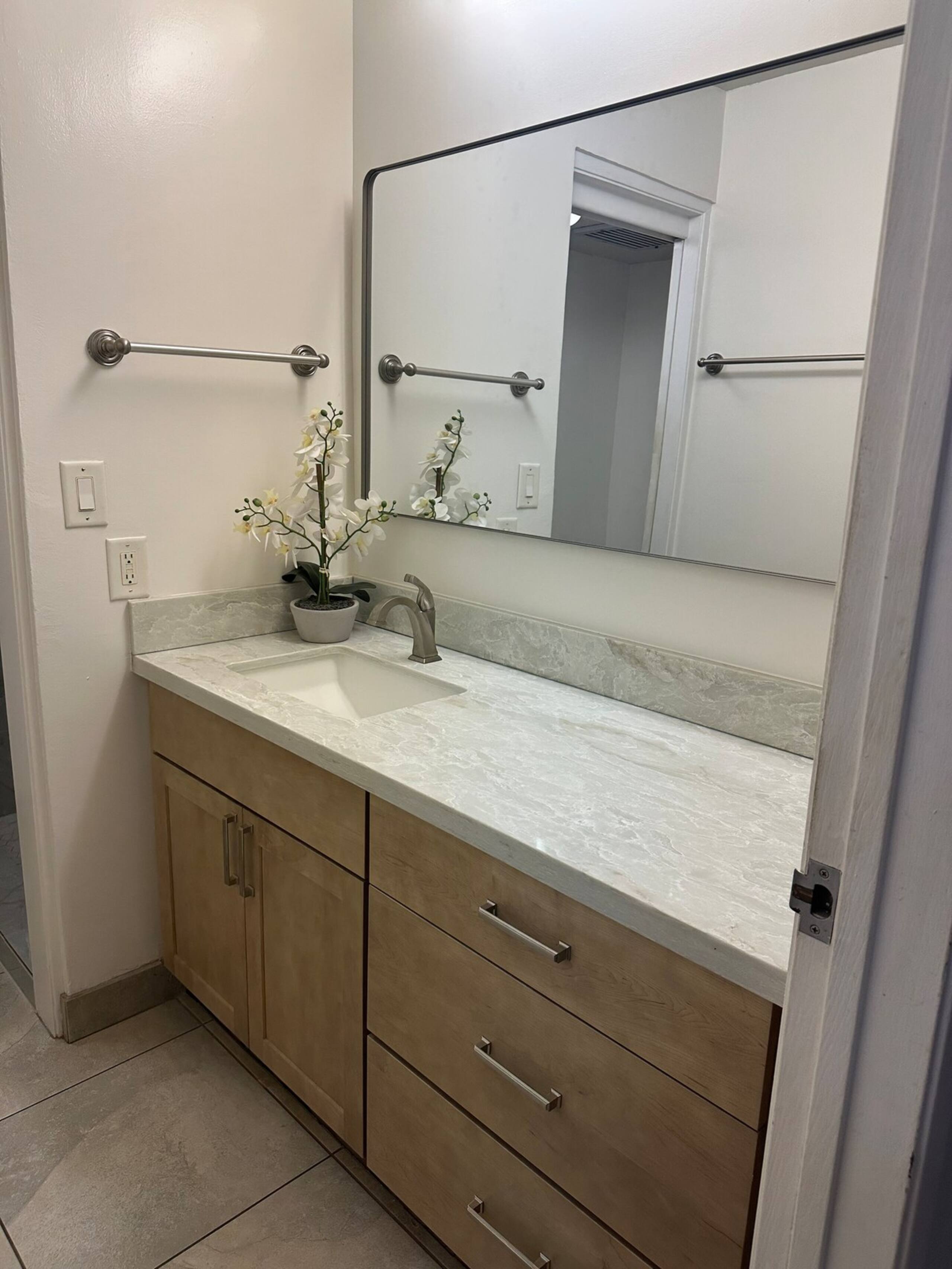 Gorgeous 2bed/2bath Papakea Oceanview - Photo 25