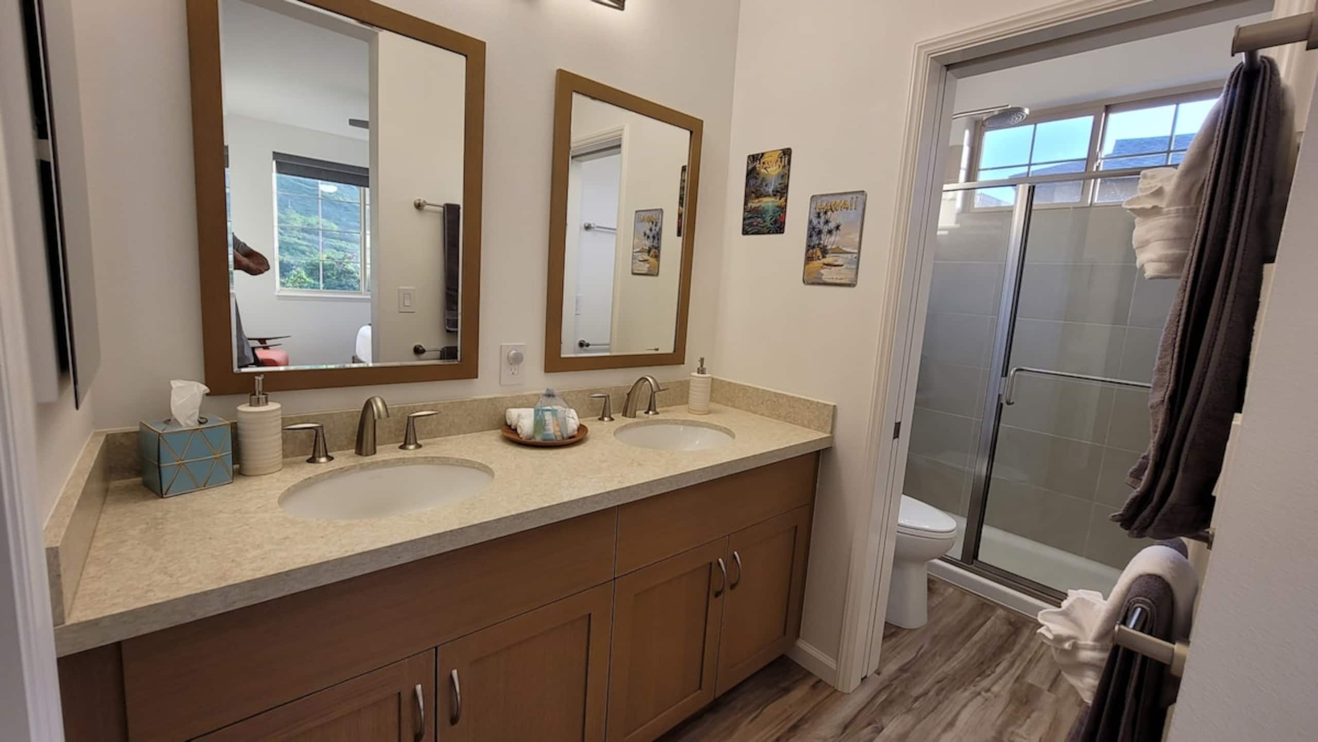 Premium home with stunning ocean & mountain views - Photo 7