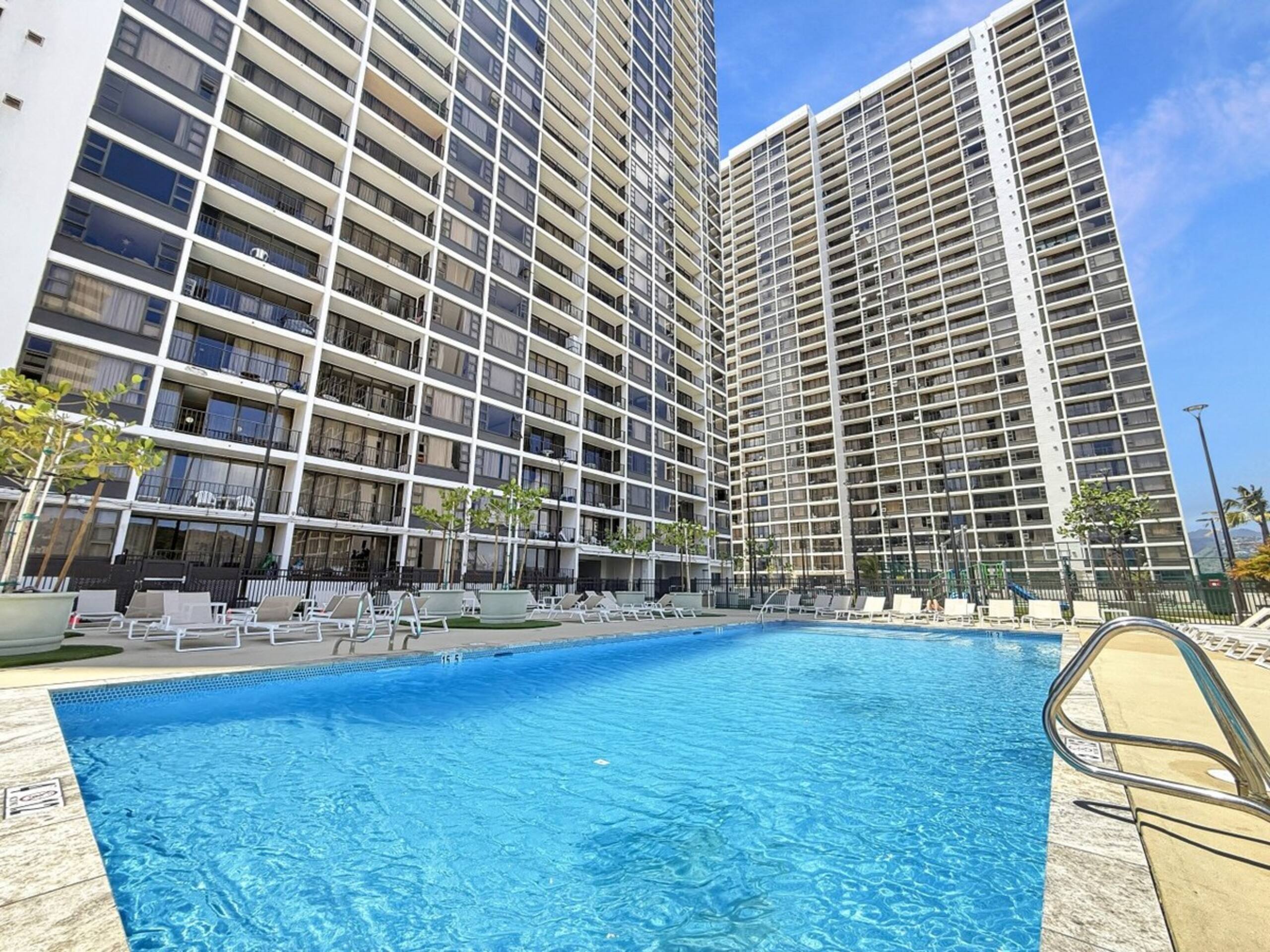 New listing Waikiki Condo 35th Floor OceanView - Photo 41