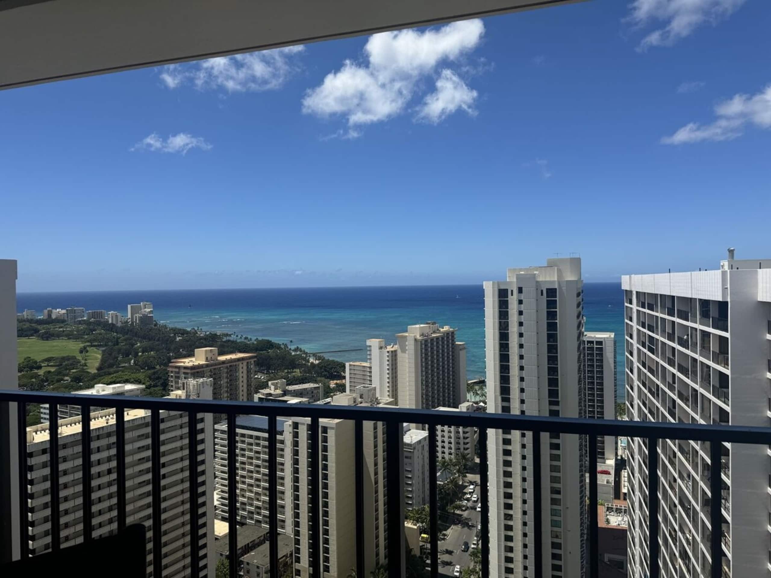 38th Floor w/ocean views, free parking - Photo 13