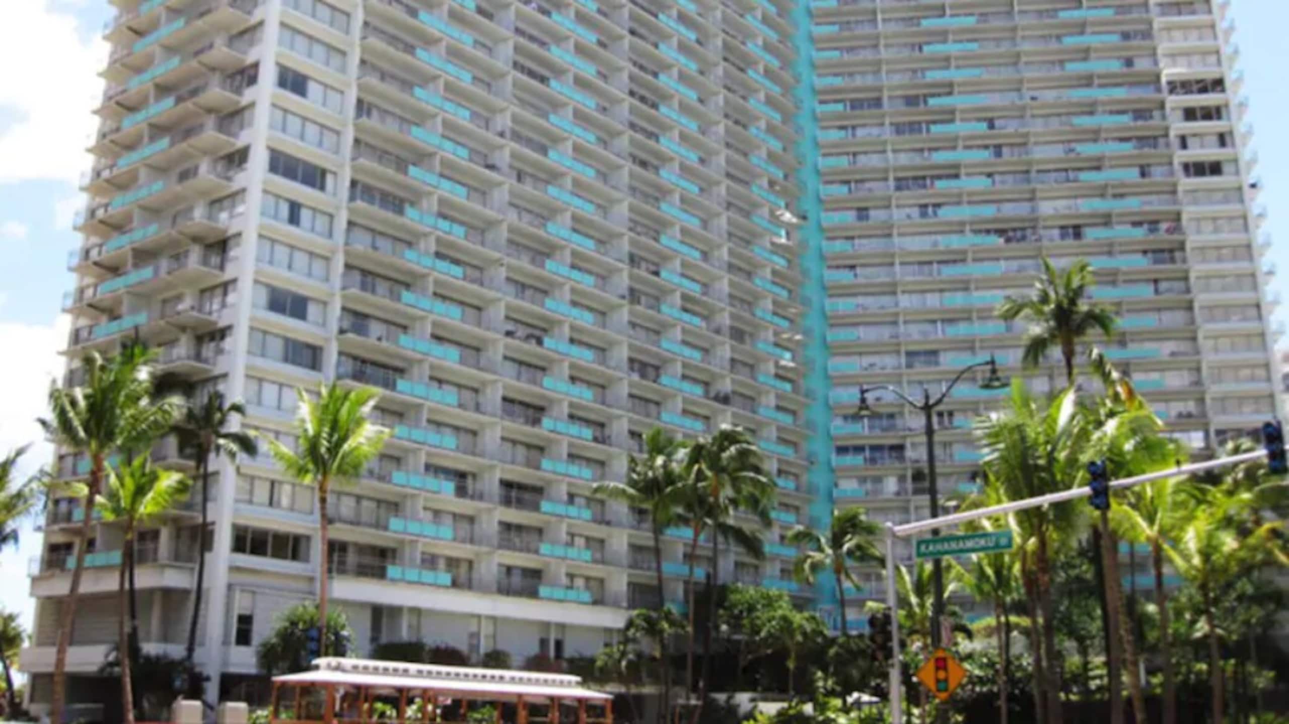 OPEN 1 BDRM STEPS FROM The Beach at Ilikai Hotel - Photo 8
