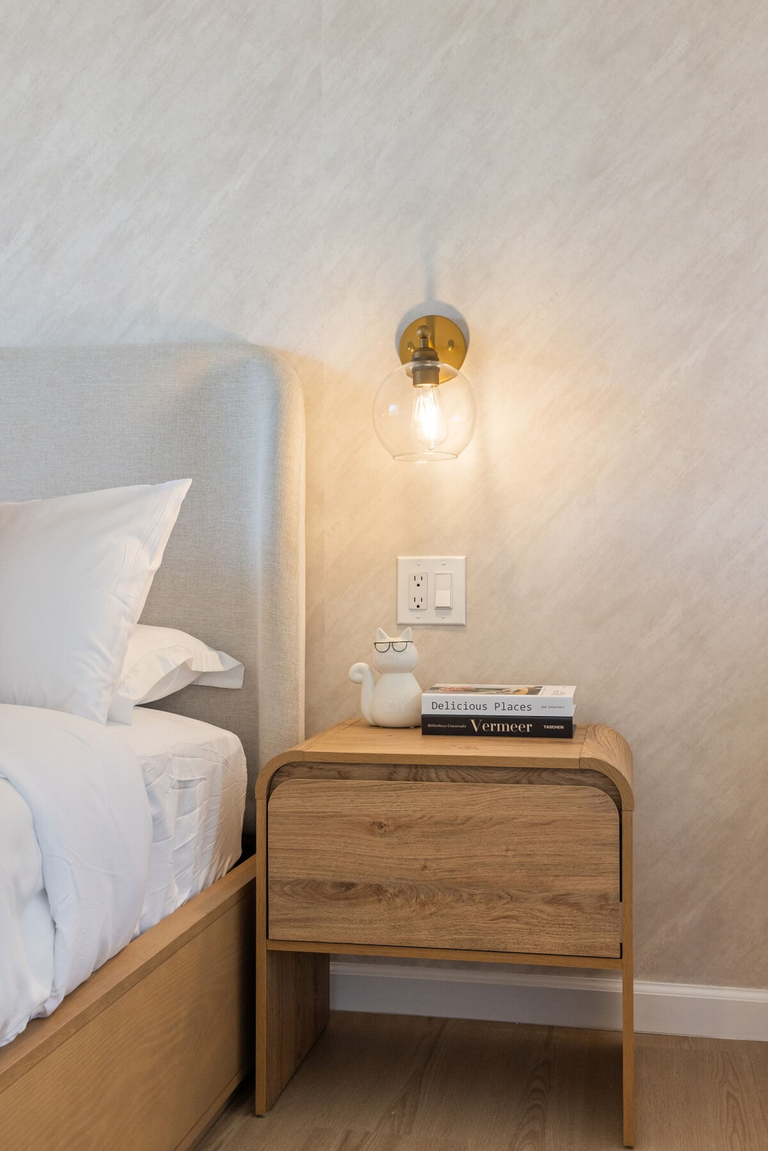 Oceanview Luxe Retreat – Modern Coastal Elegance - Photo 34