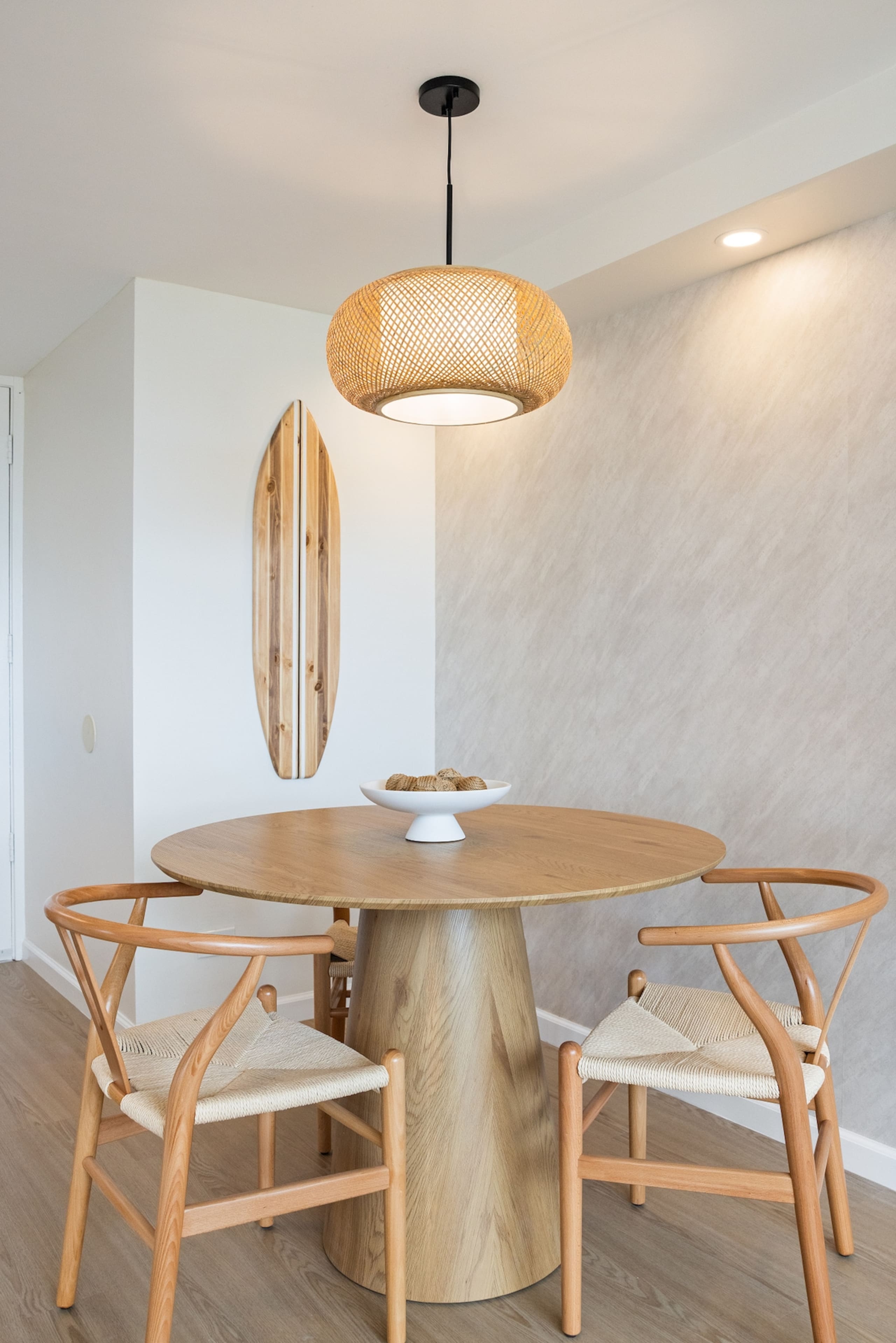 Oceanview Luxe Retreat – Modern Coastal Elegance - Photo 17