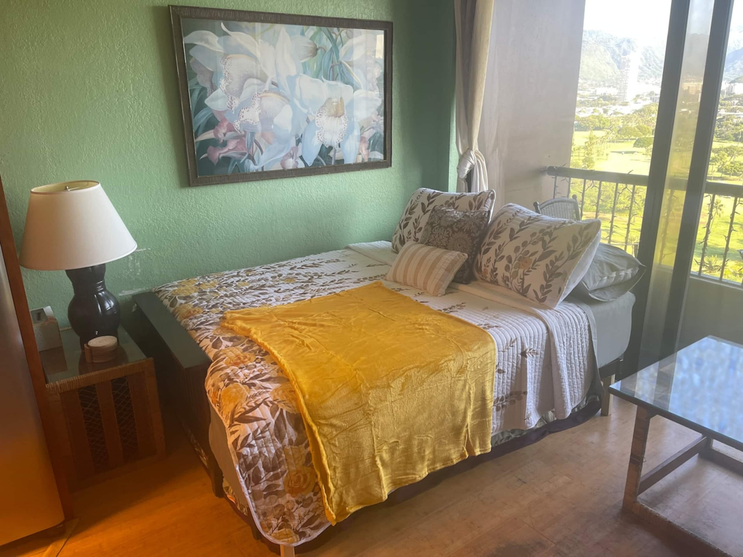 Legal 2 Bdrm-1Ba Updated Condo W/Parking - Photo 2