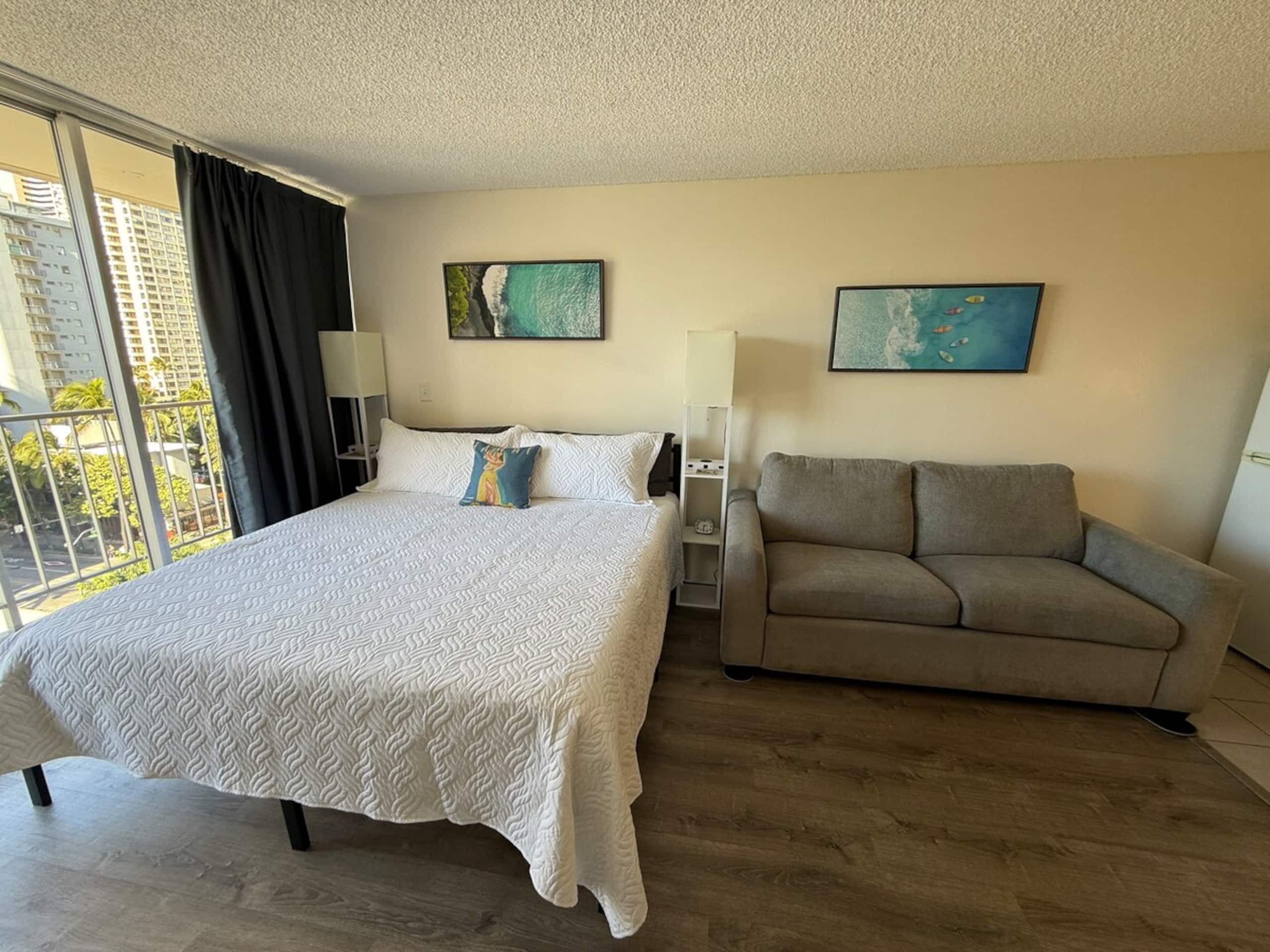 Comfy waikiki apt king bed & Free parking - Photo 32