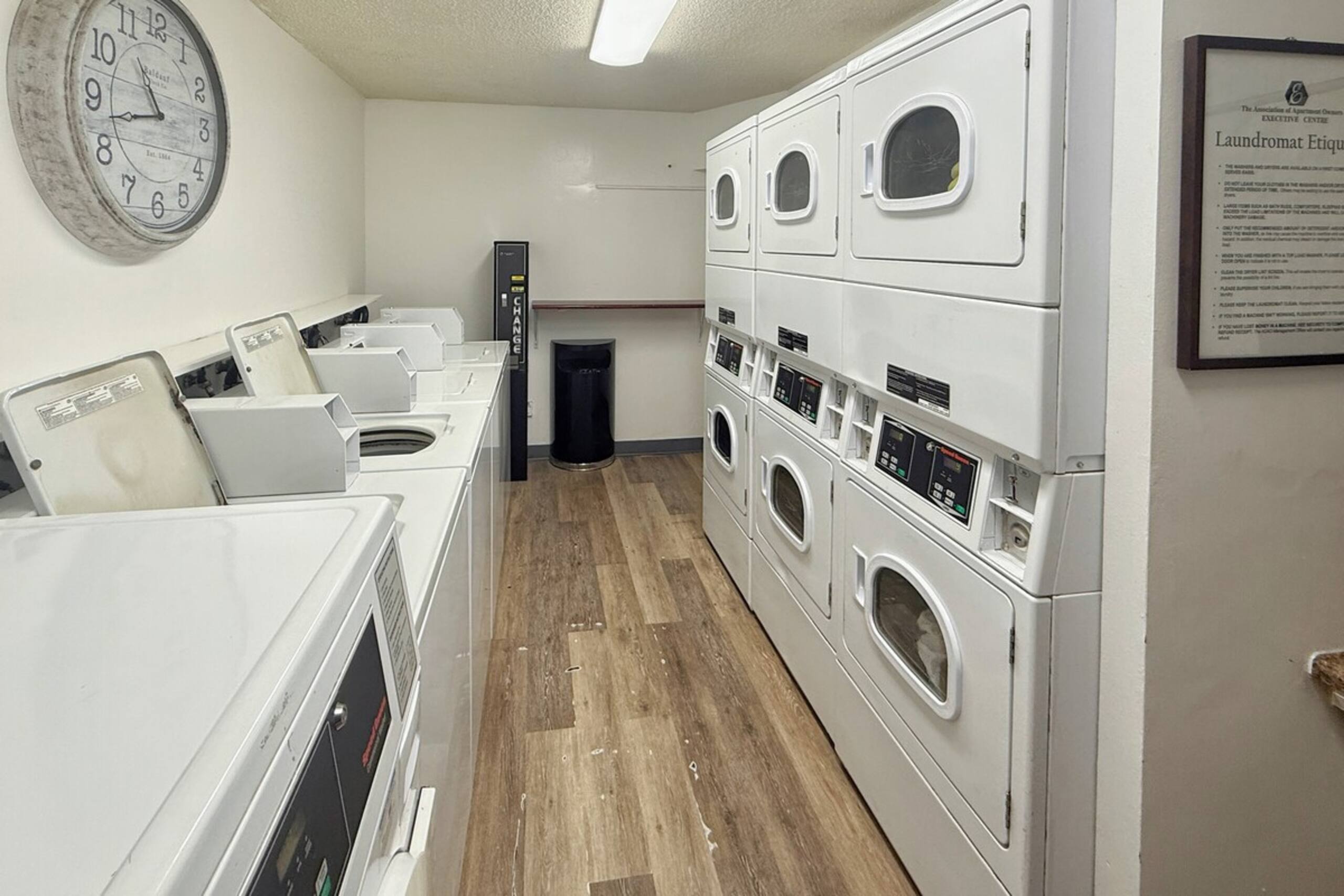 Spacious 1BR Ocean/Sunset View w/Parking - Photo 2