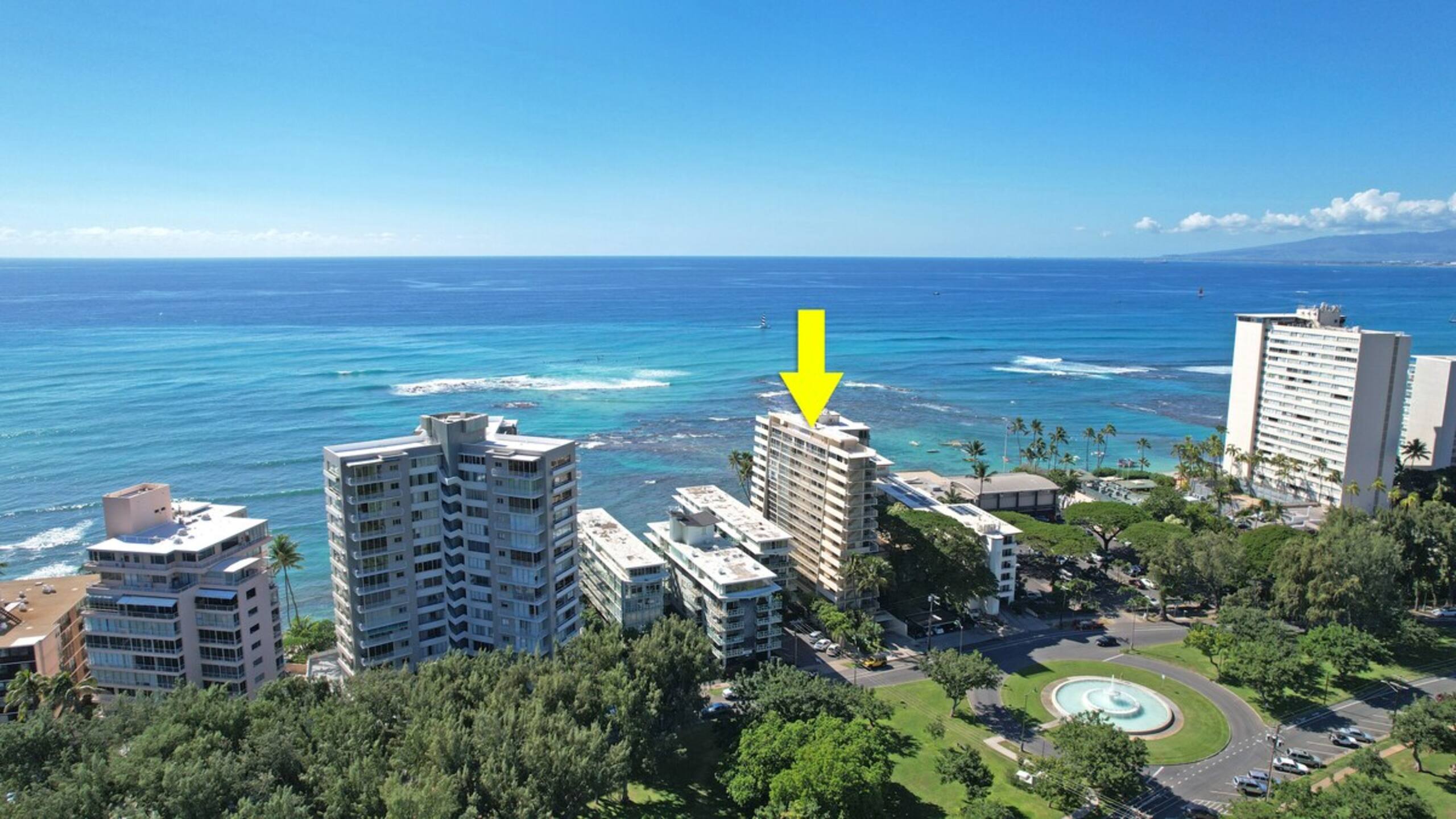 DHBH 902 Studio Apt, Full kitchen & Insane views! - Photo 28