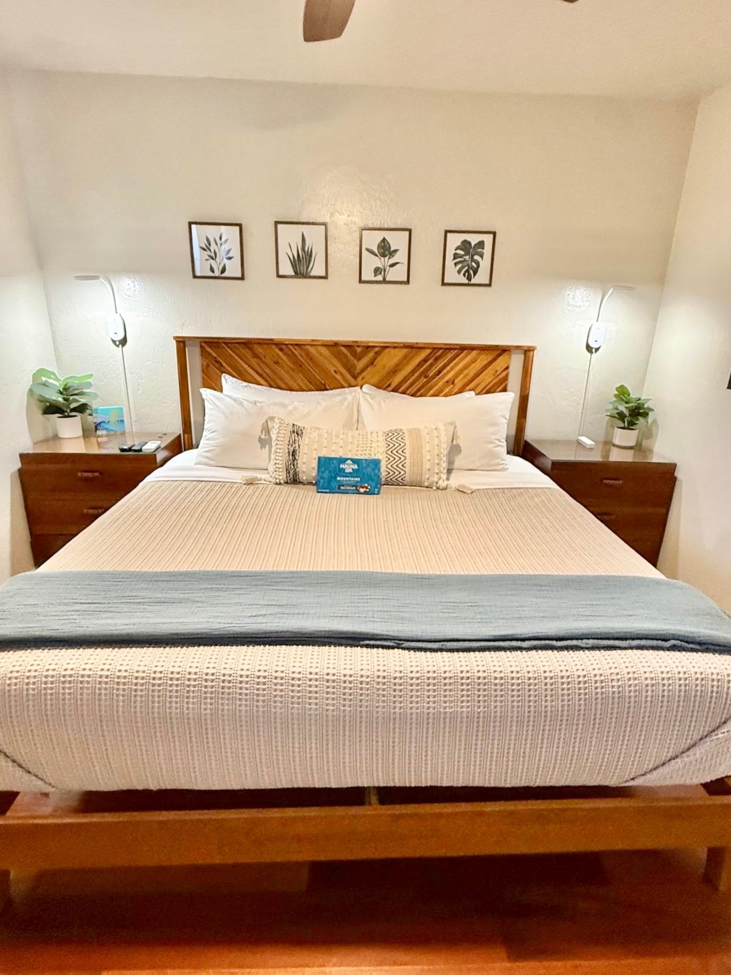 Walkable location AC in bedroom, washer dryer. - Main photo