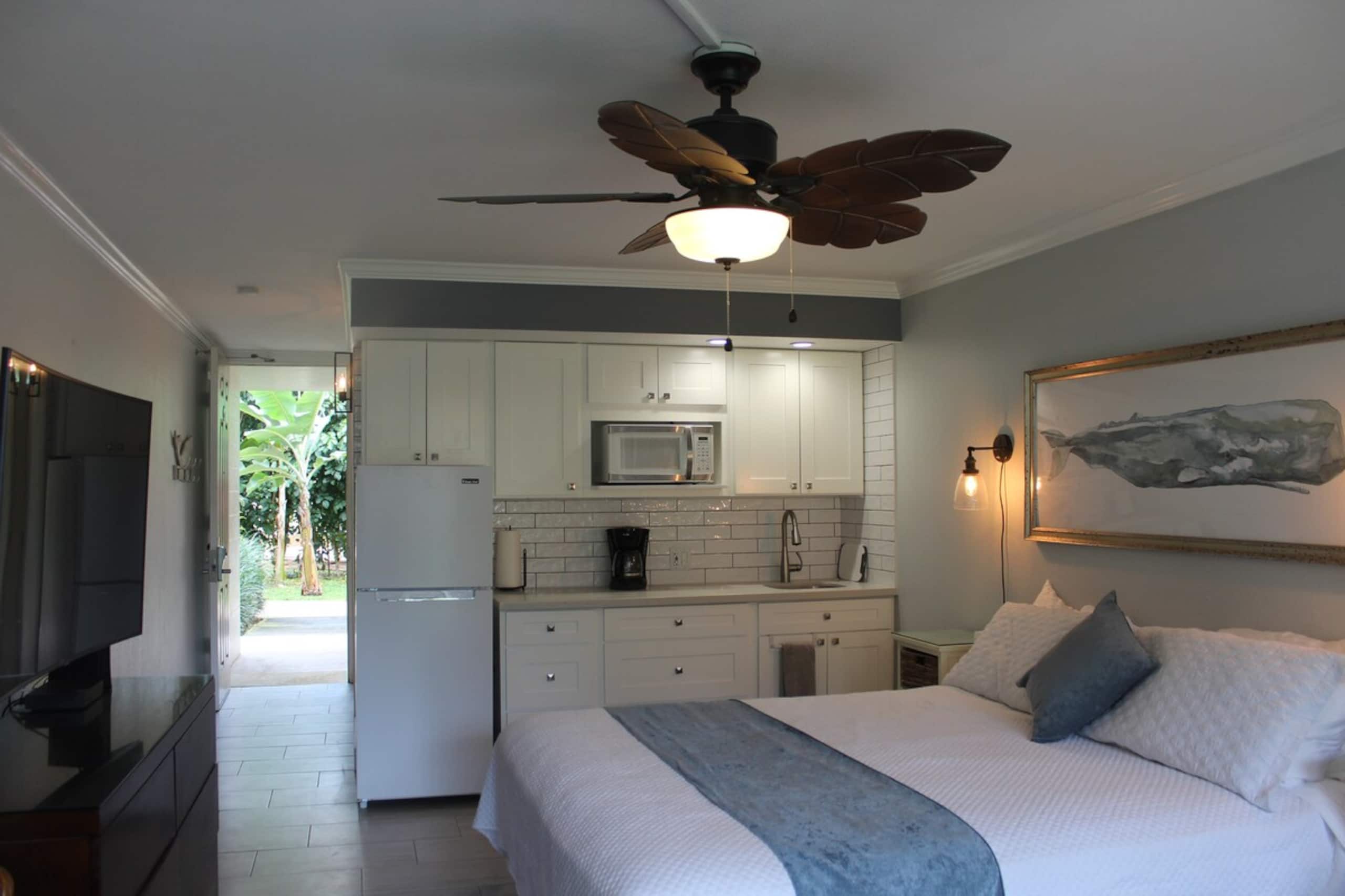 Beachfront, Steps to the Surf, AC, Wfi, Pool, 158 - Photo 5