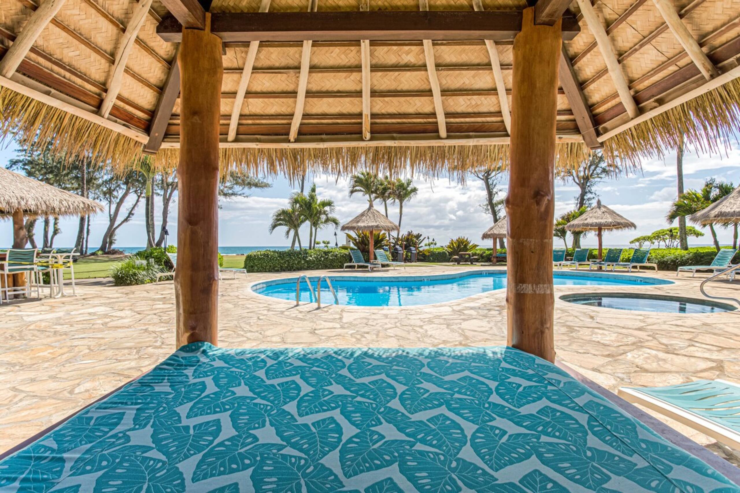 Beachside Walk Out Condo/Pool/A/C Ocean Views 144 - Photo 35
