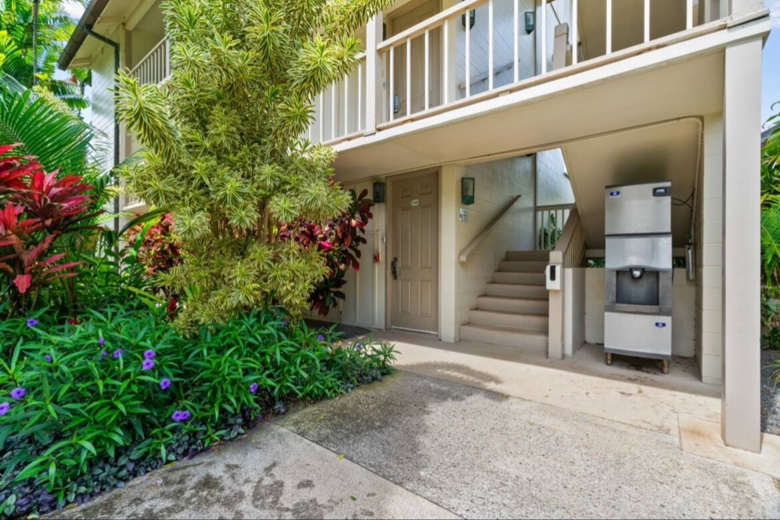 Beachside Walk Out Condo/Pool/A/C Ocean Views 144 - Photo 31