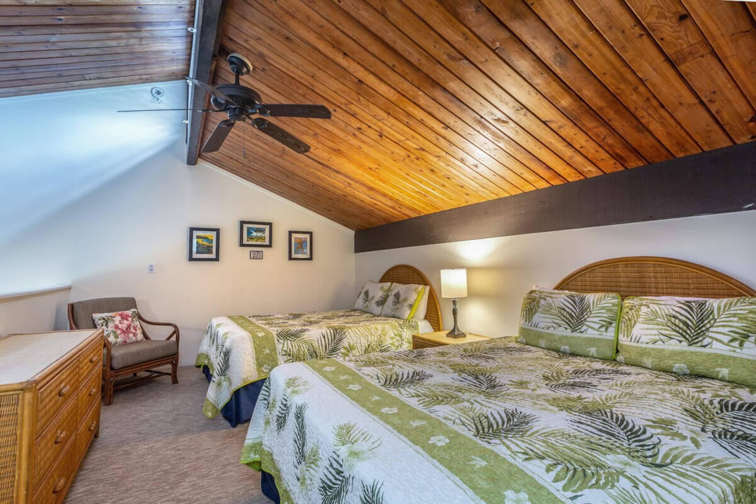 Remodeled Resort-Style Condo with Waterfall Views - Photo 23