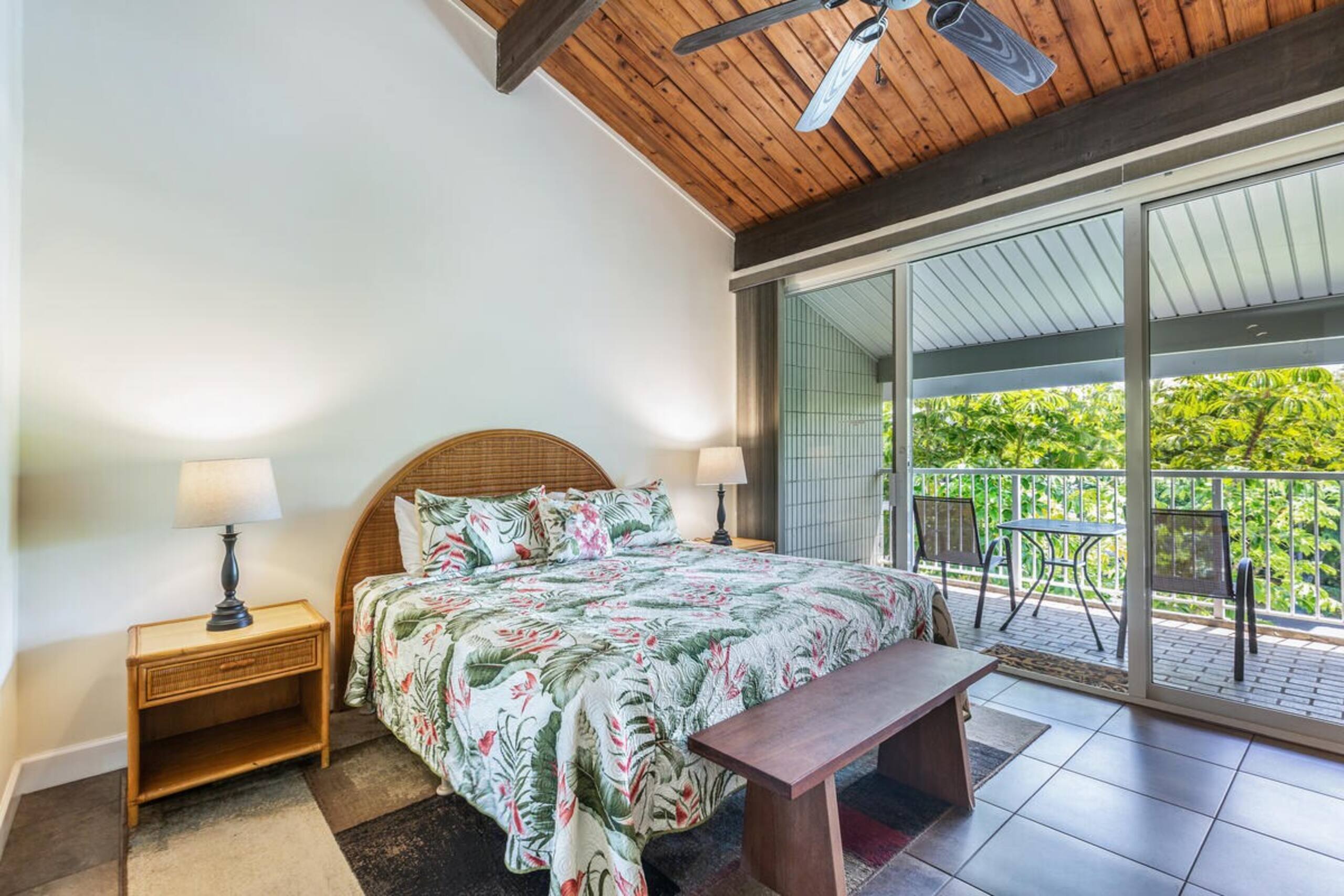 Remodeled Resort-Style Condo with Waterfall Views - Photo 14