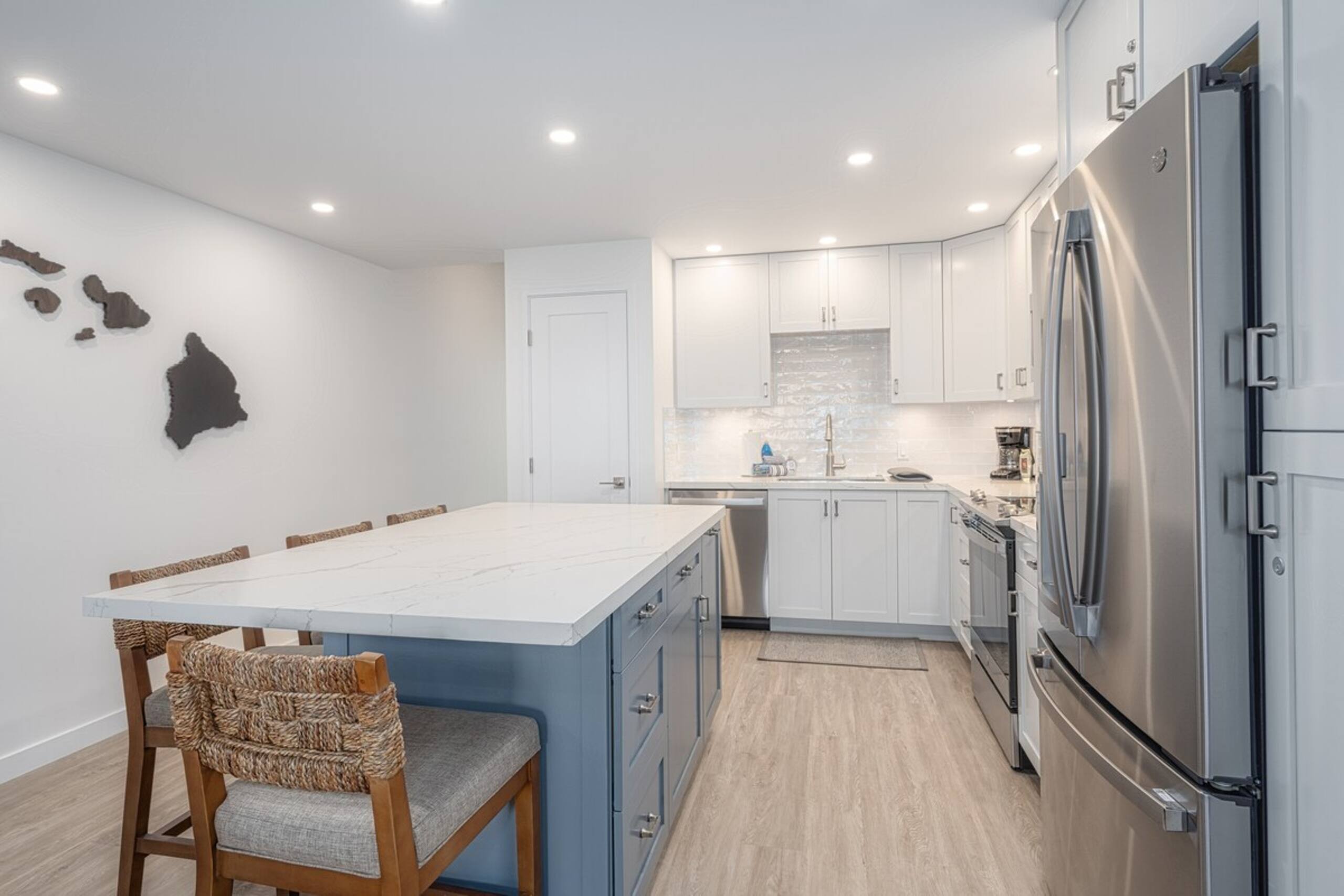 Brand New Remodel-Quiet Location-AC-Ocean Views - Photo 9