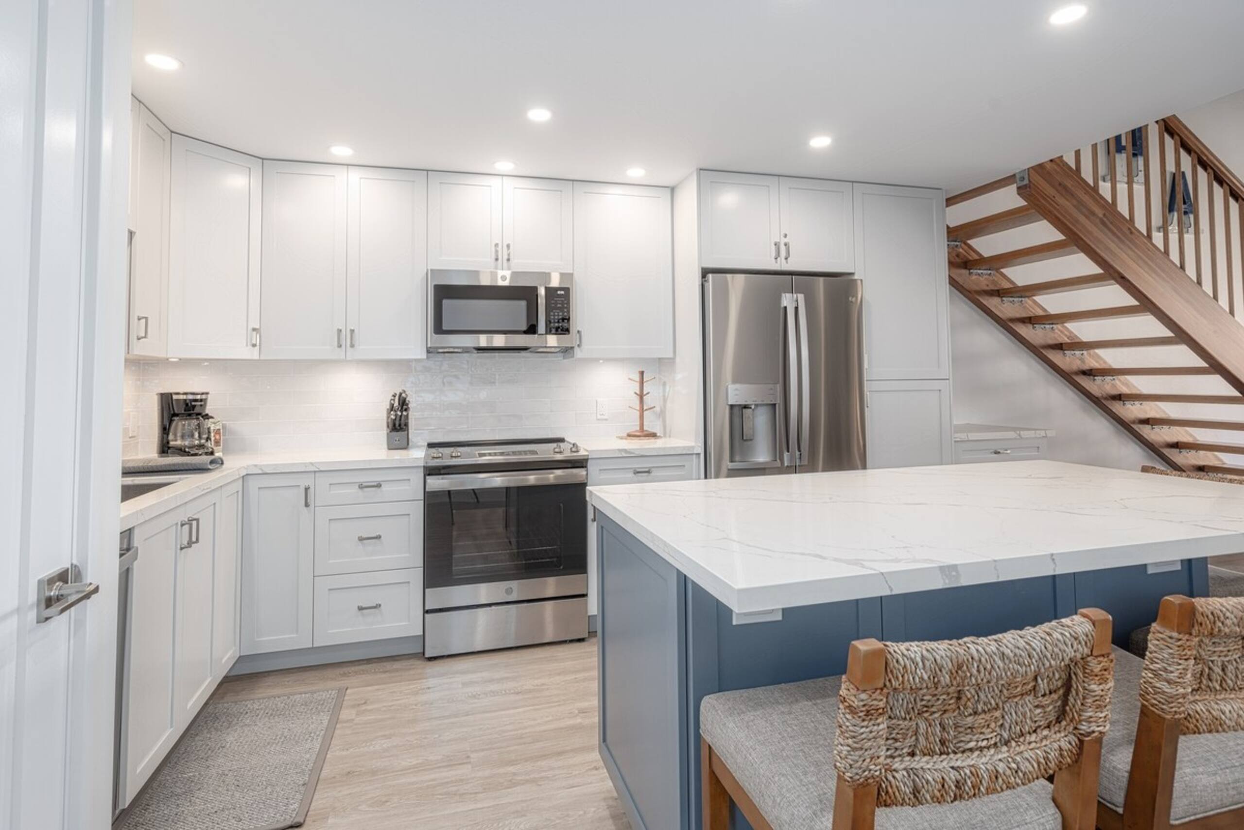 Brand New Remodel-Quiet Location-AC-Ocean Views - Photo 6