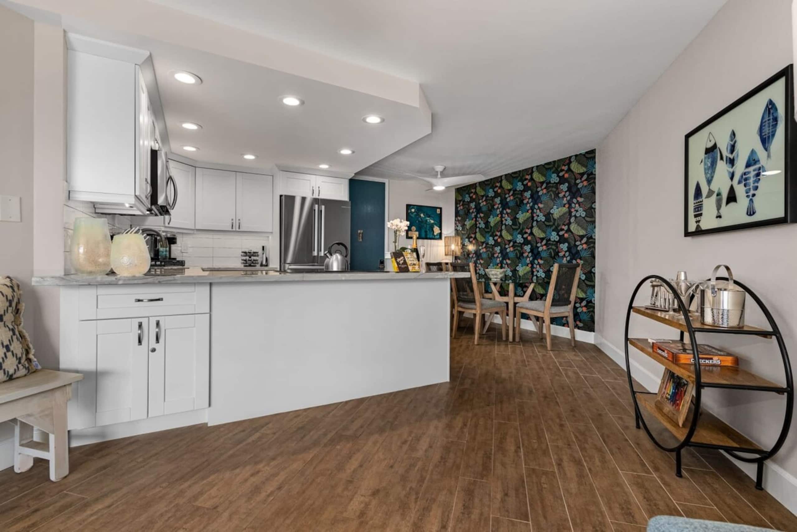 Modern & Polished Oceanfront Vistas - Photo 4