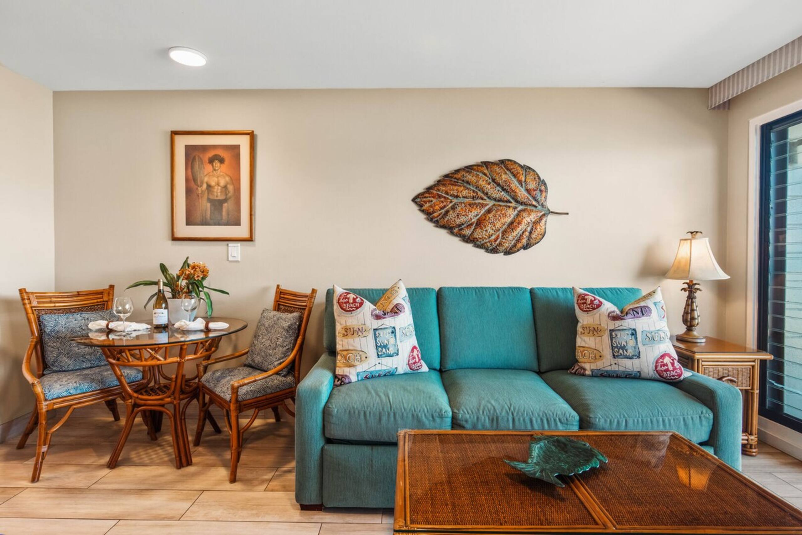 Bright, Spacious Studio with Stunning Ocean Views - Photo 9