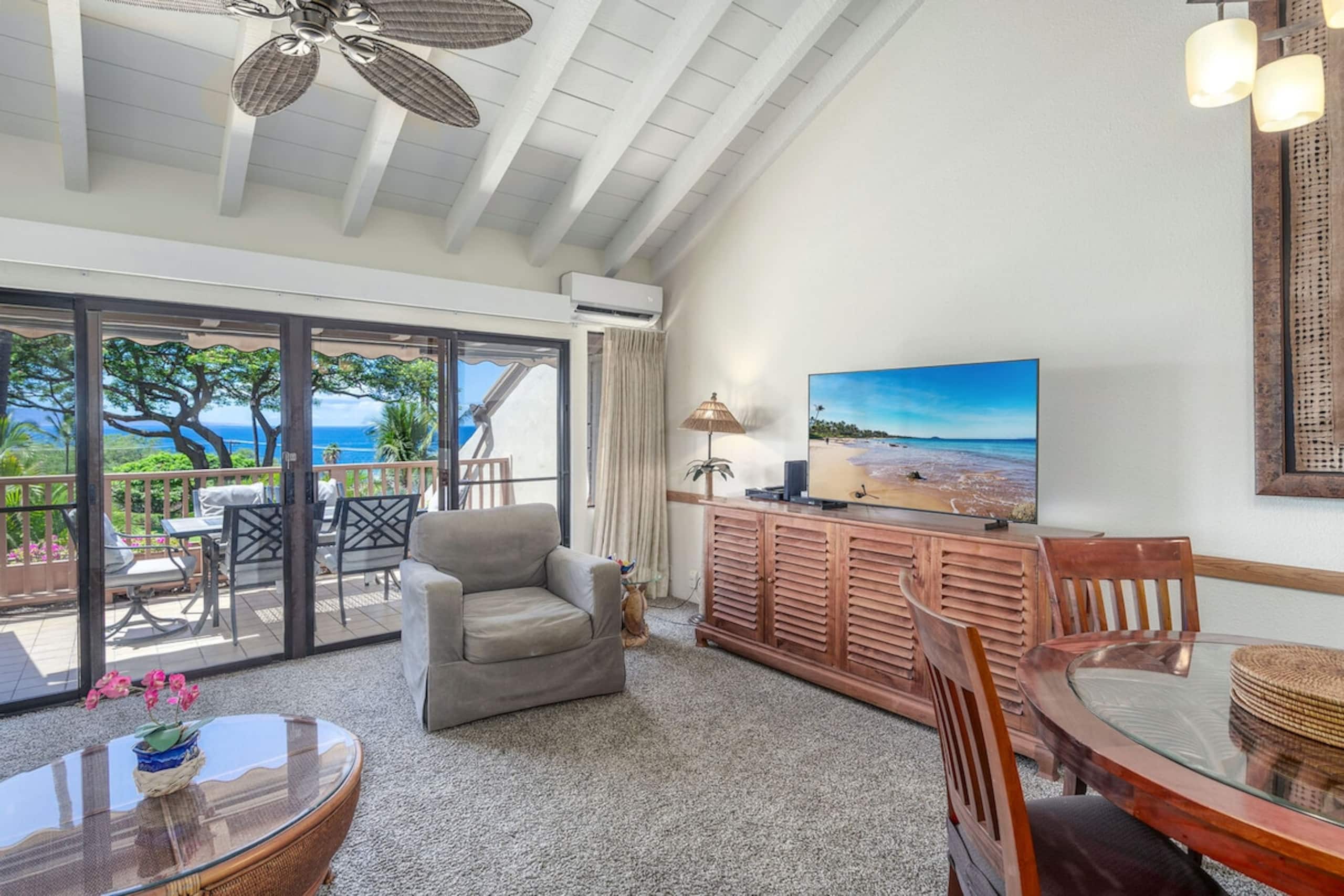 Maui Kamaole G-202, Ocean View, Split AC - Main photo