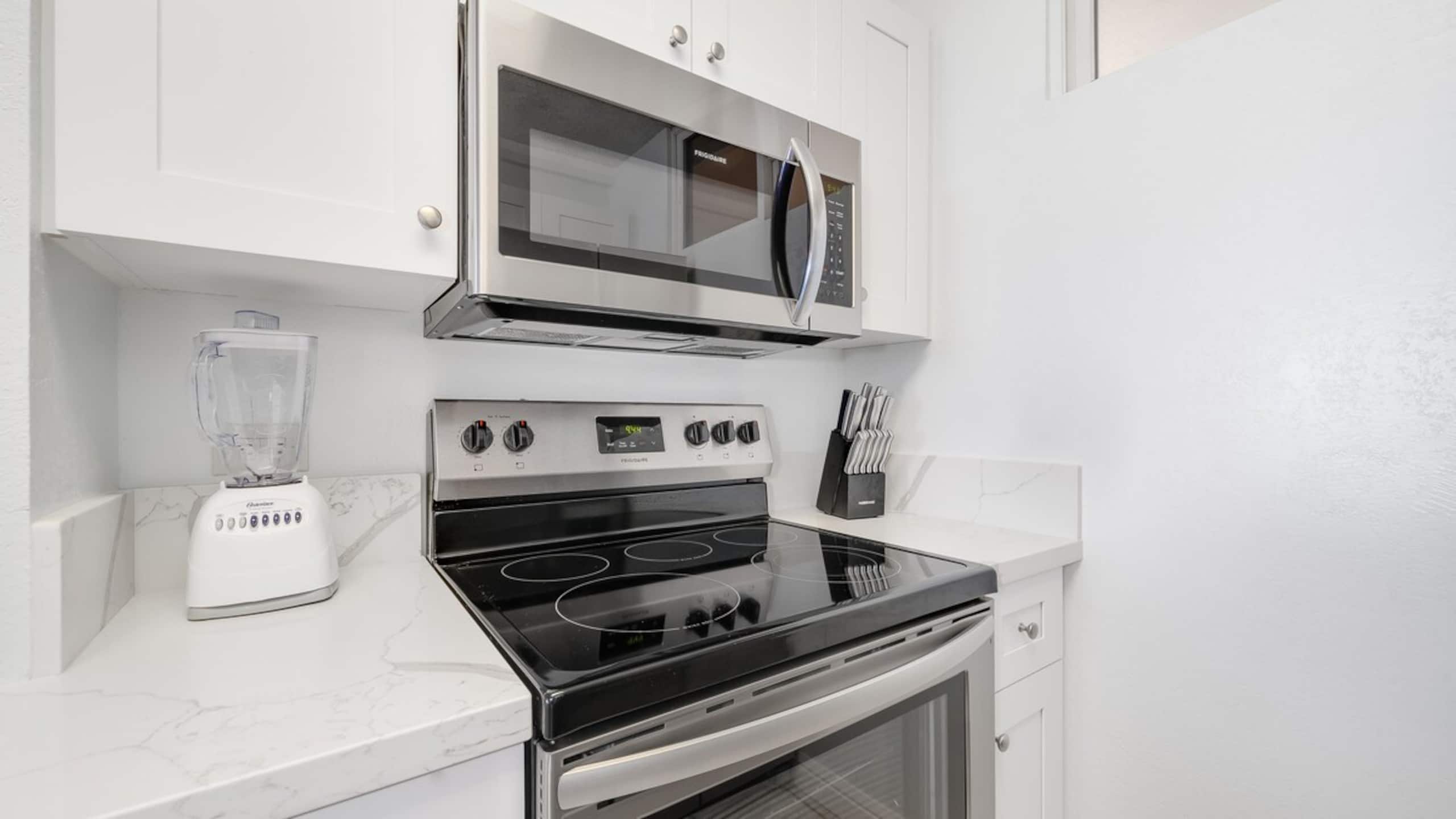 Oceanfront Views & remodeled - Mk306 - Sullivan - Photo 3