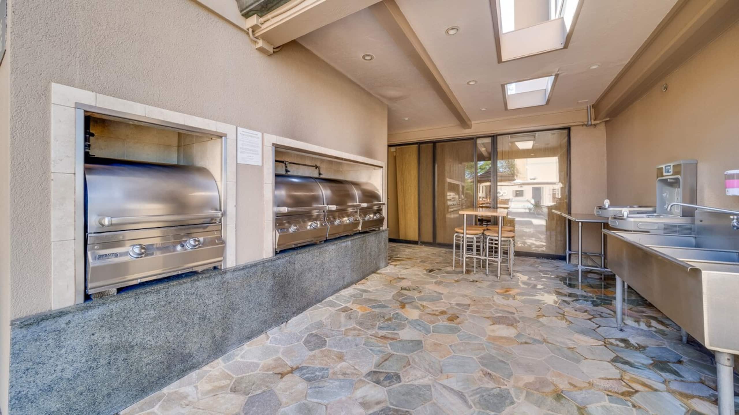Oceanfront Views & remodeled - Mk306 - Sullivan - Photo 12