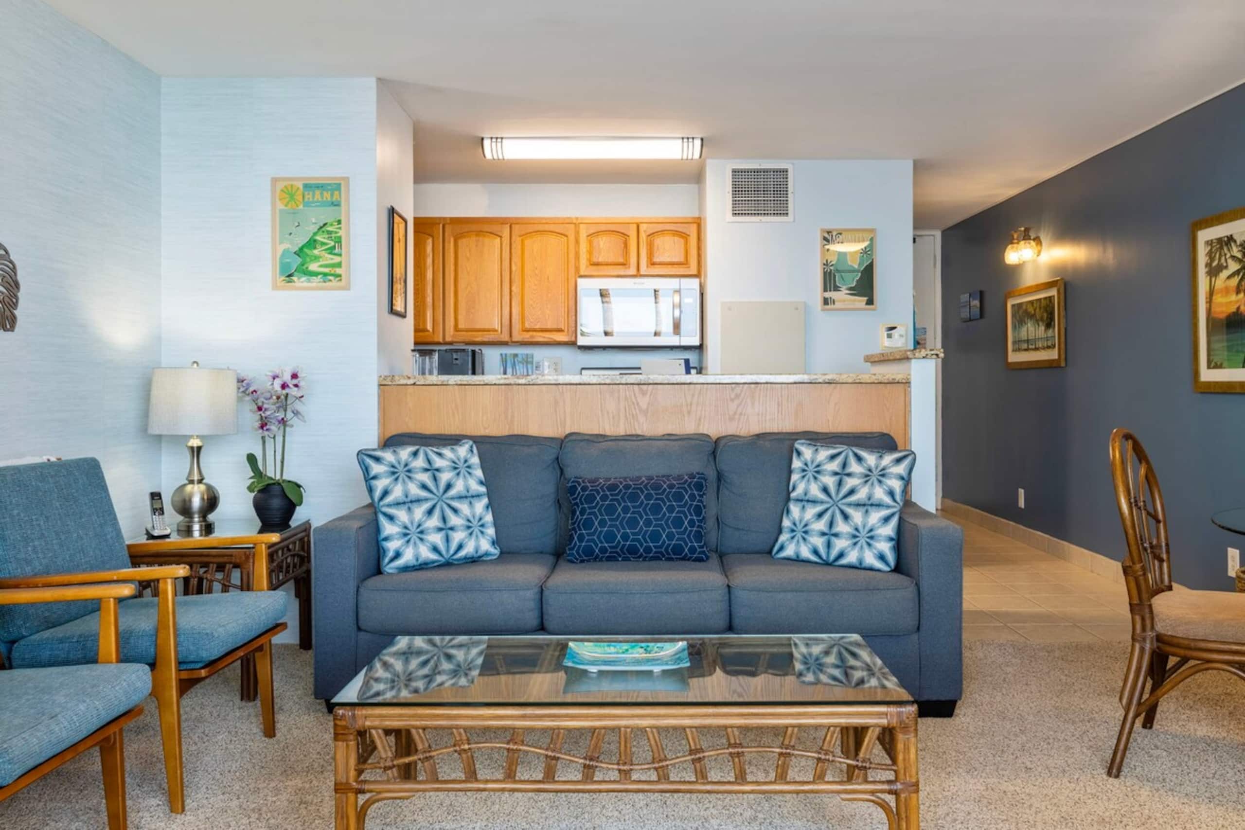 Updated oceanfront condo, AC, 6 mile sandy beach - Photo 14