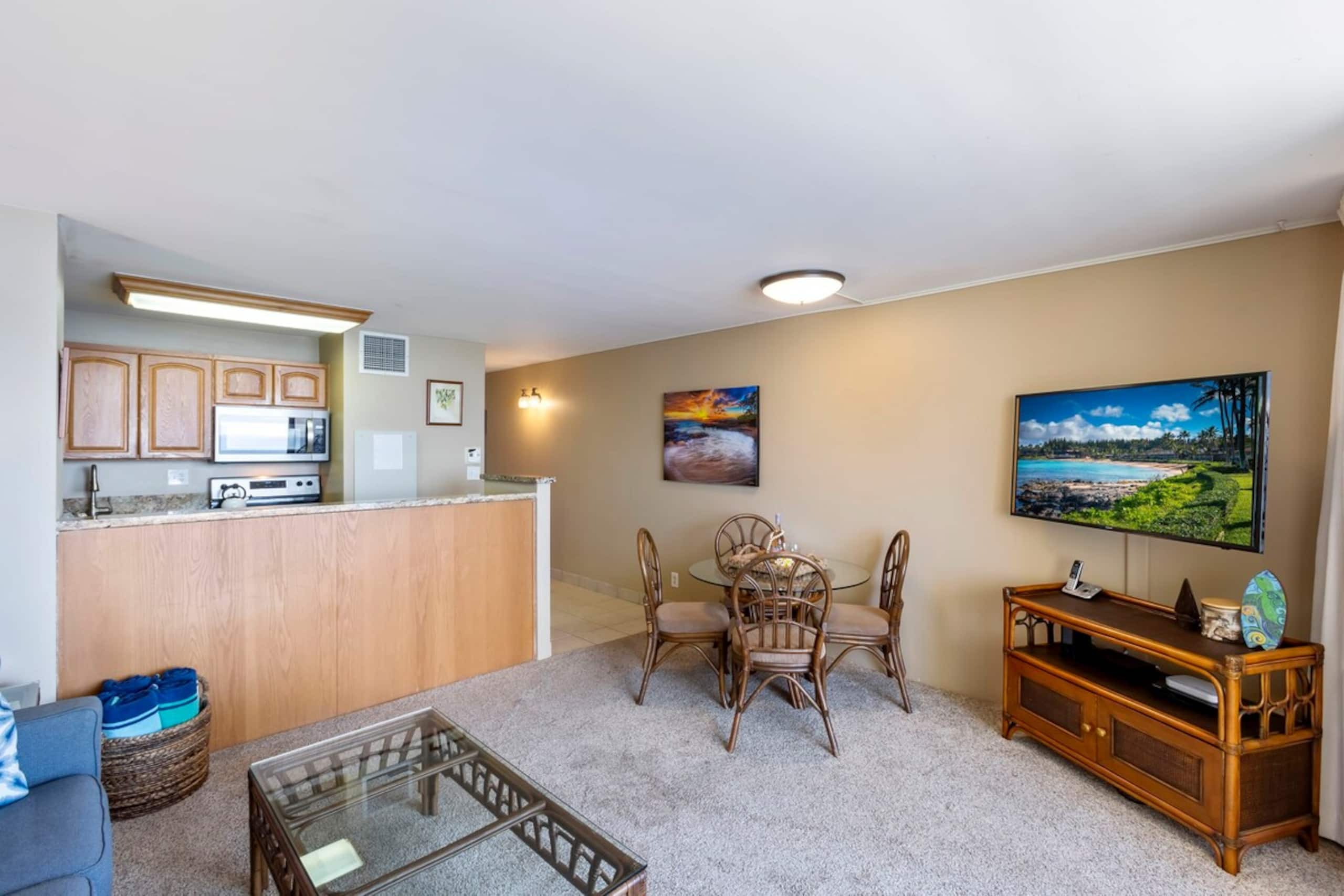 Updated oceanfront condo, AC, 6 mile sandy beach - Photo 19