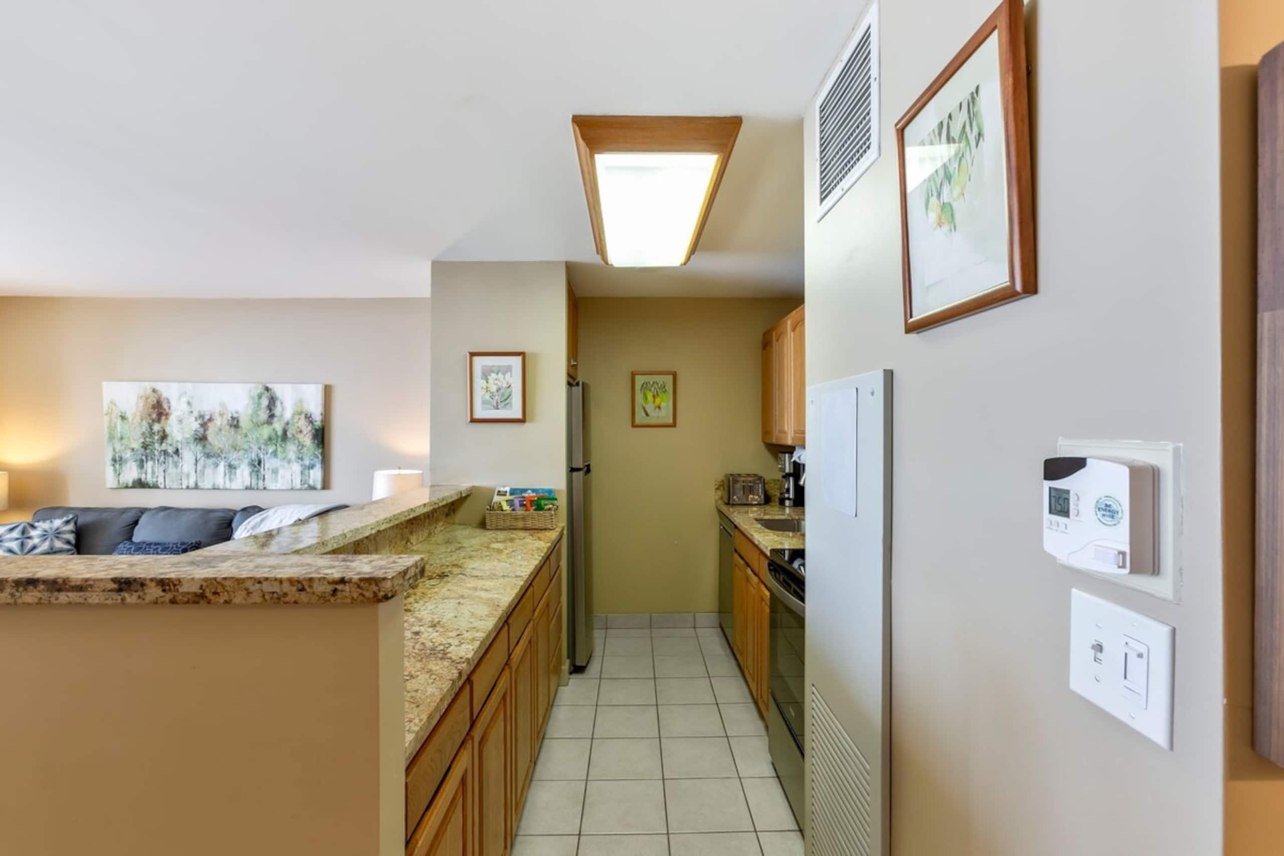 Updated oceanfront condo, AC, 6 mile sandy beach - Photo 18