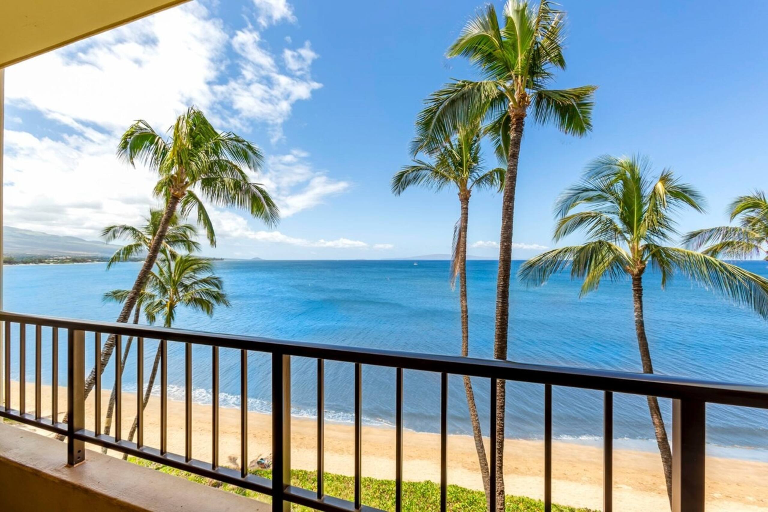 Updated oceanfront condo, AC, 6 mile sandy beach - Photo 6