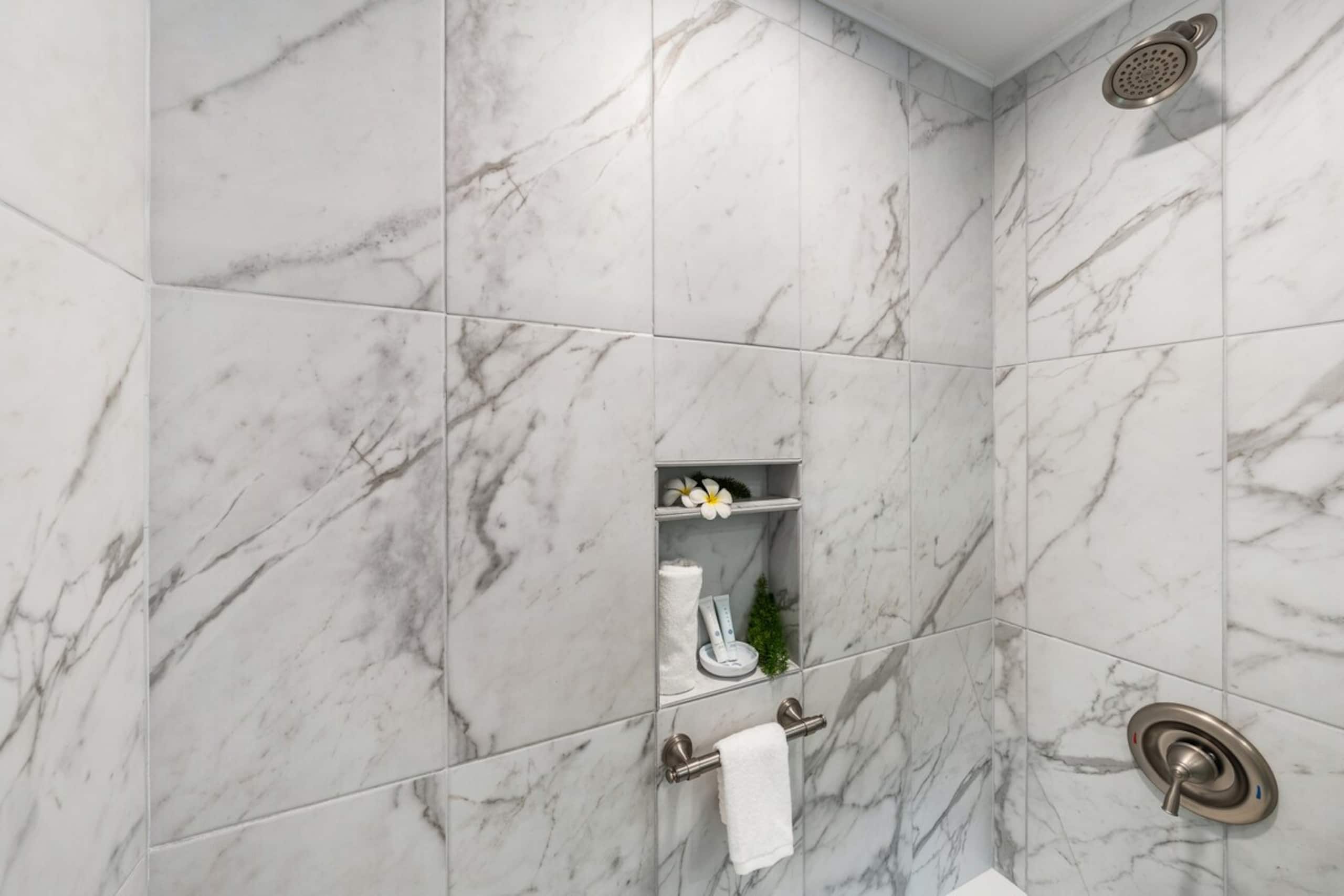 Best Oceanfront 3BR Condo, AC, Family Ready - Photo 31