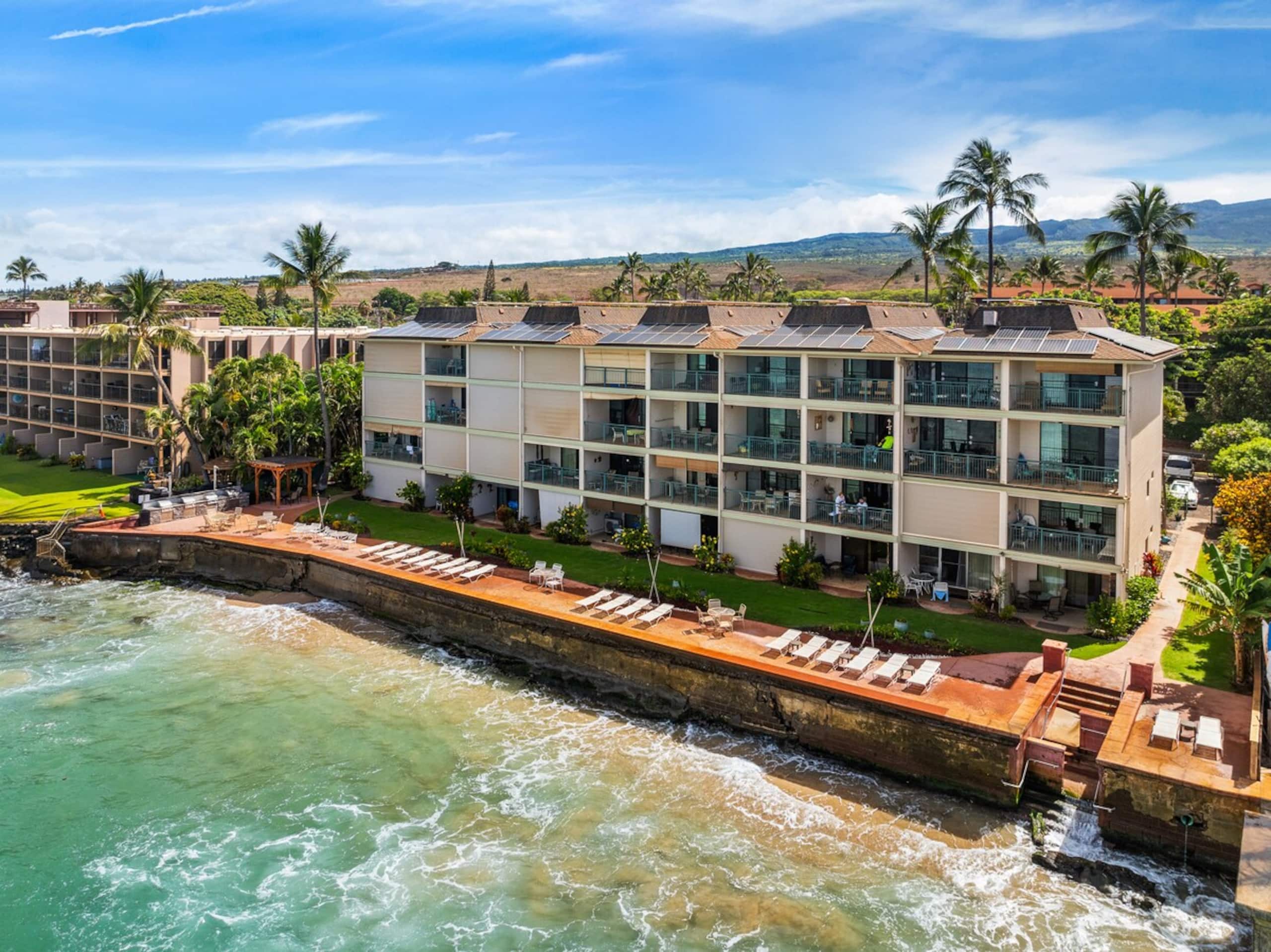 Best Oceanfront 3BR Condo, AC, Family Ready - Photo 39