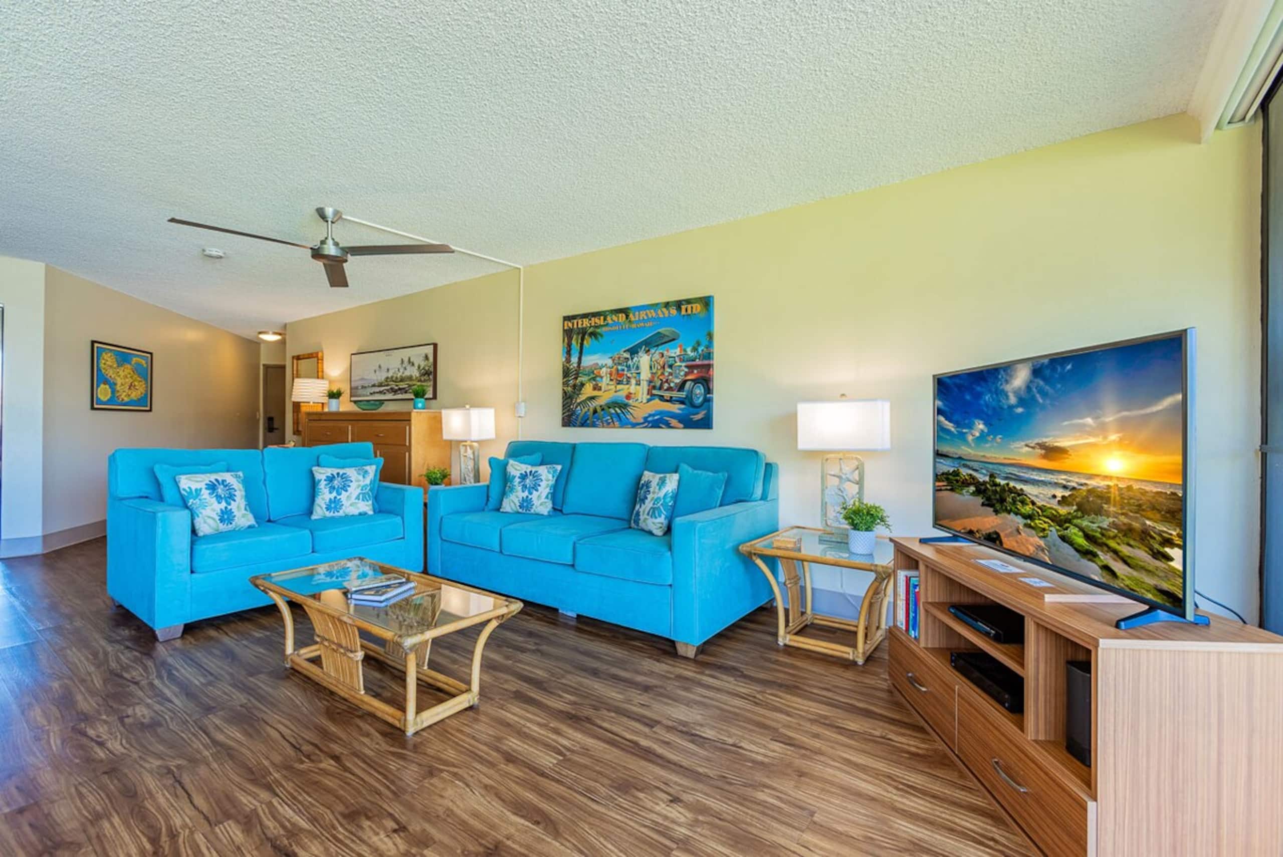 Beachfront 2BR w/ ocean views and pool - Photo 10