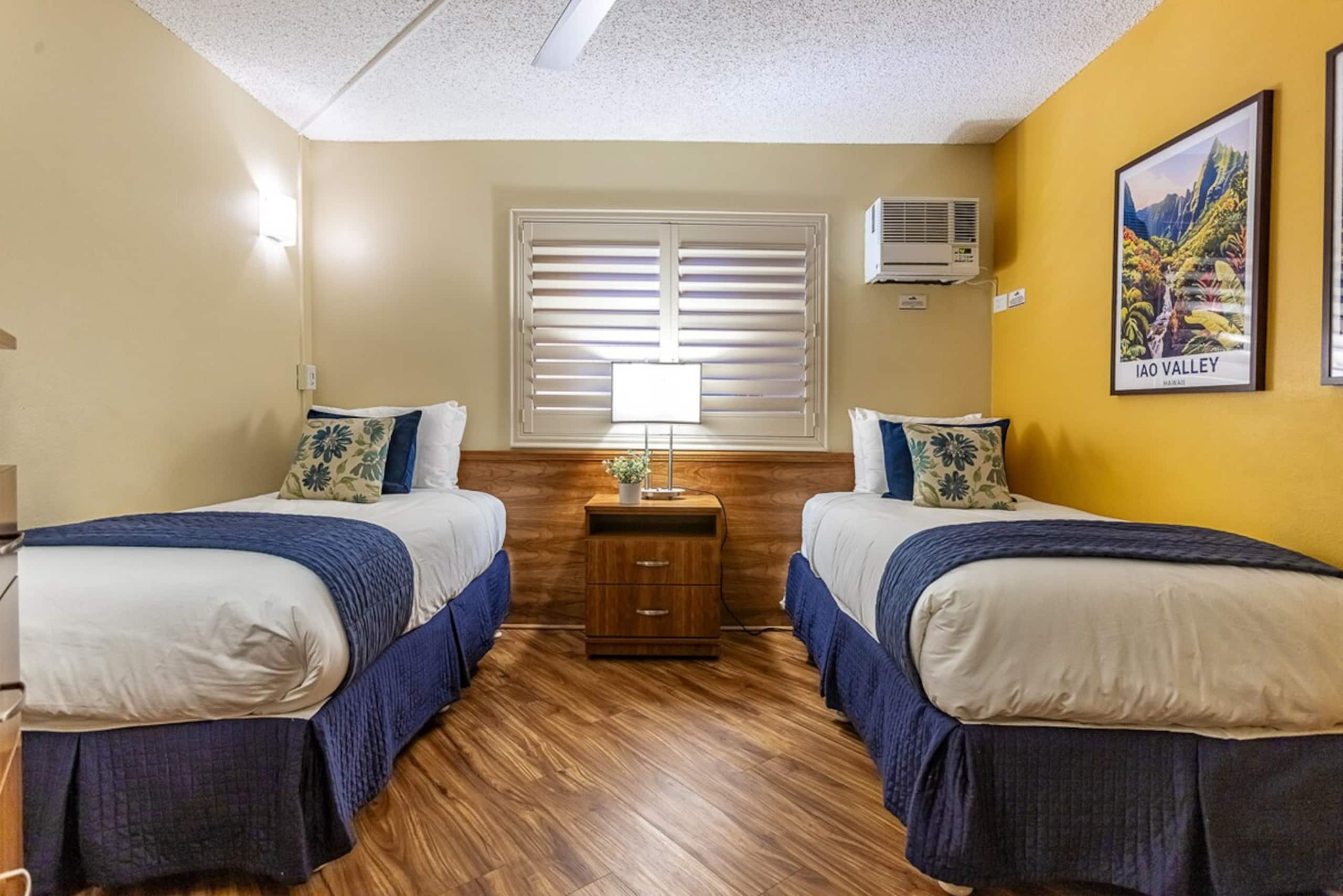 Beachfront 2BR w/ ocean views and pool - Photo 26