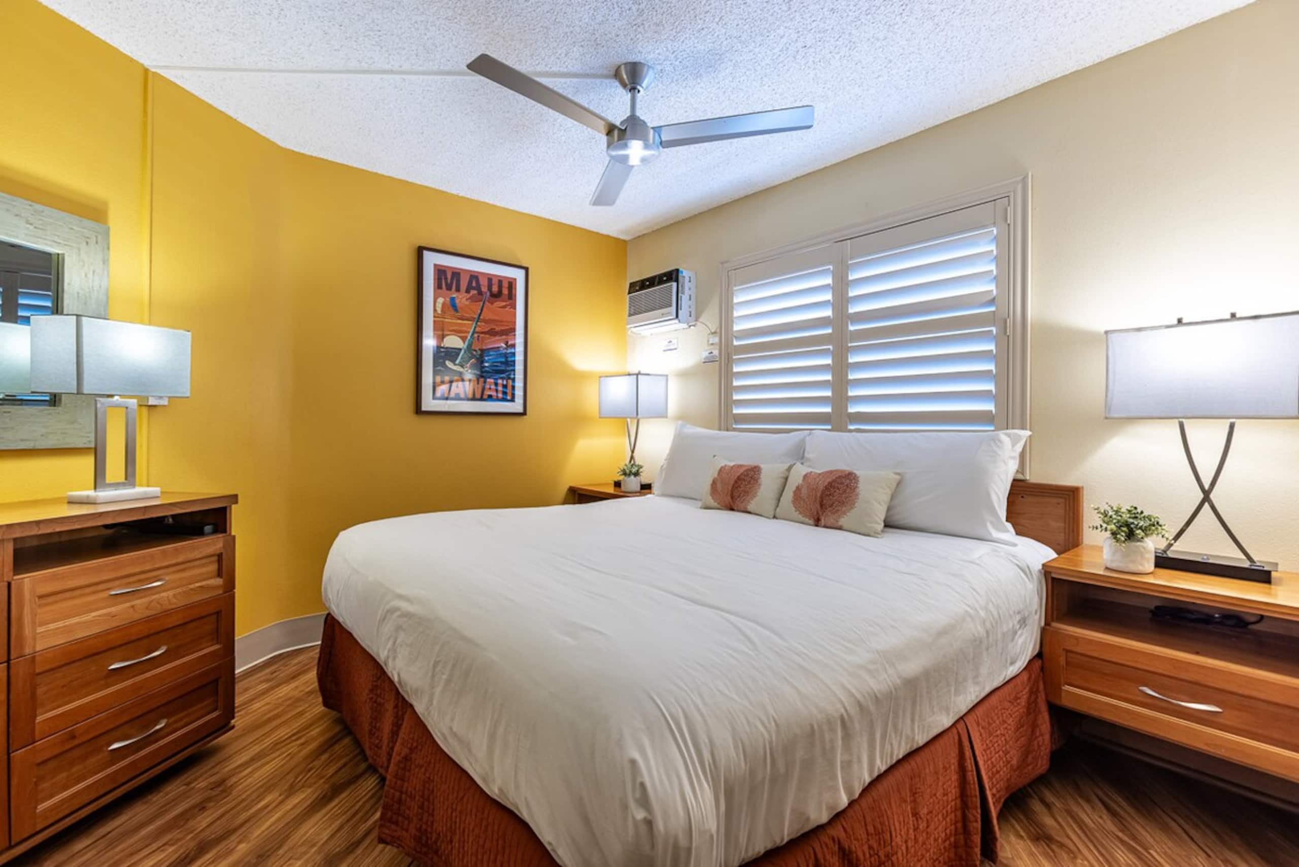 Beachfront 2BR w/ ocean views and pool - Photo 21