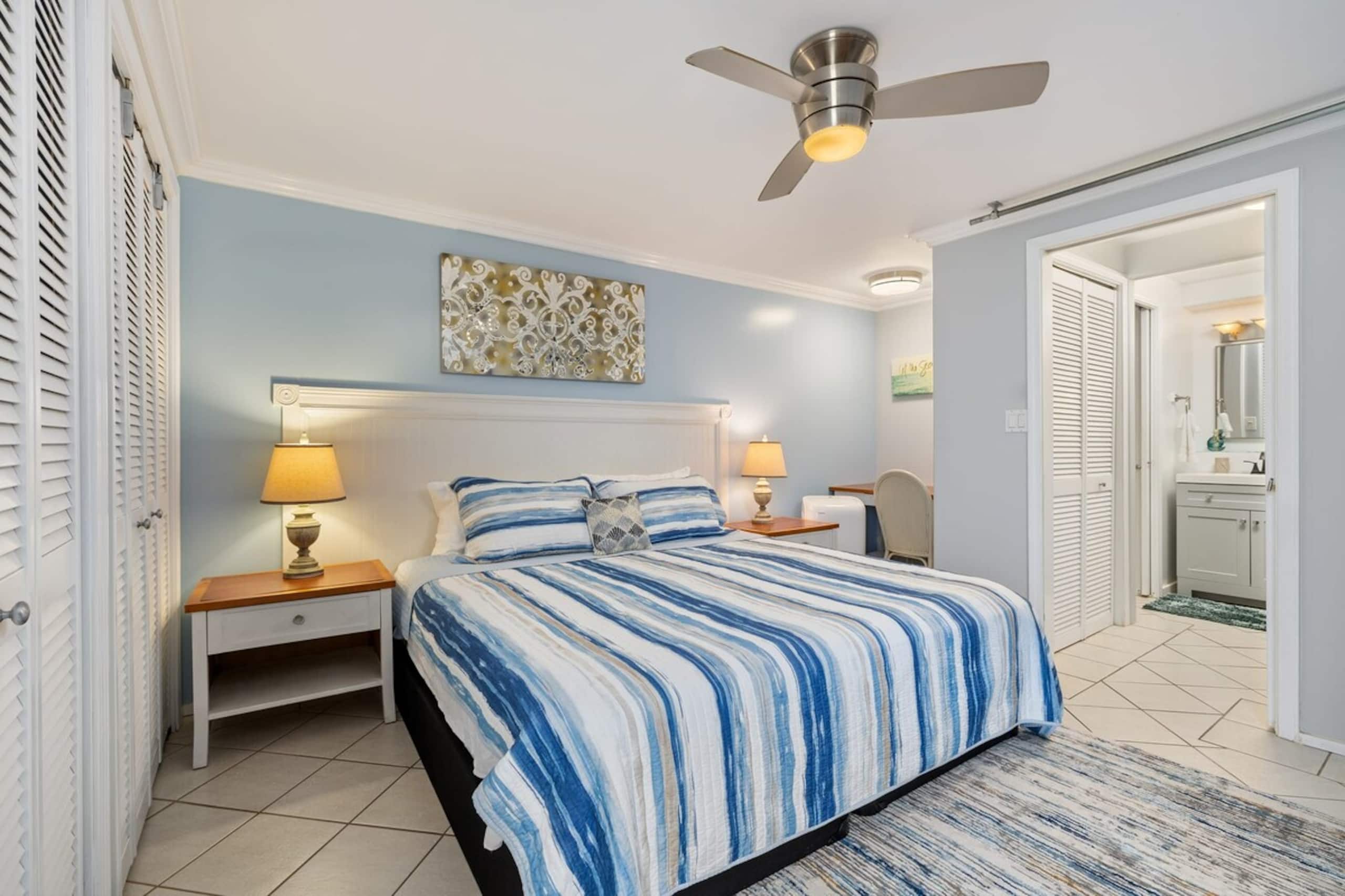 Beachfront Condo with Stunning Ocean Views - Photo 9