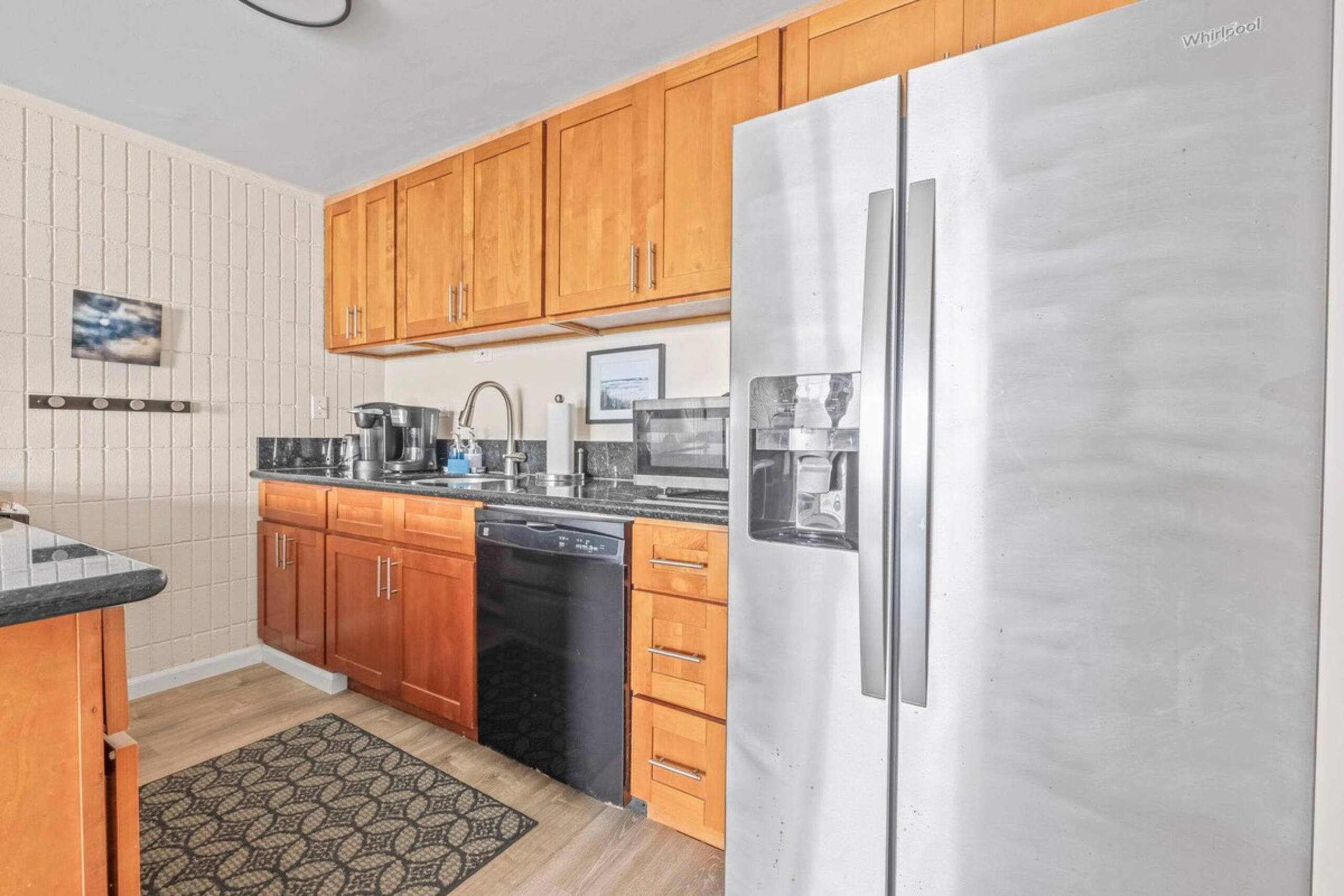 Oceanfront Condo w/ Pool & Beach Access - Photo 9