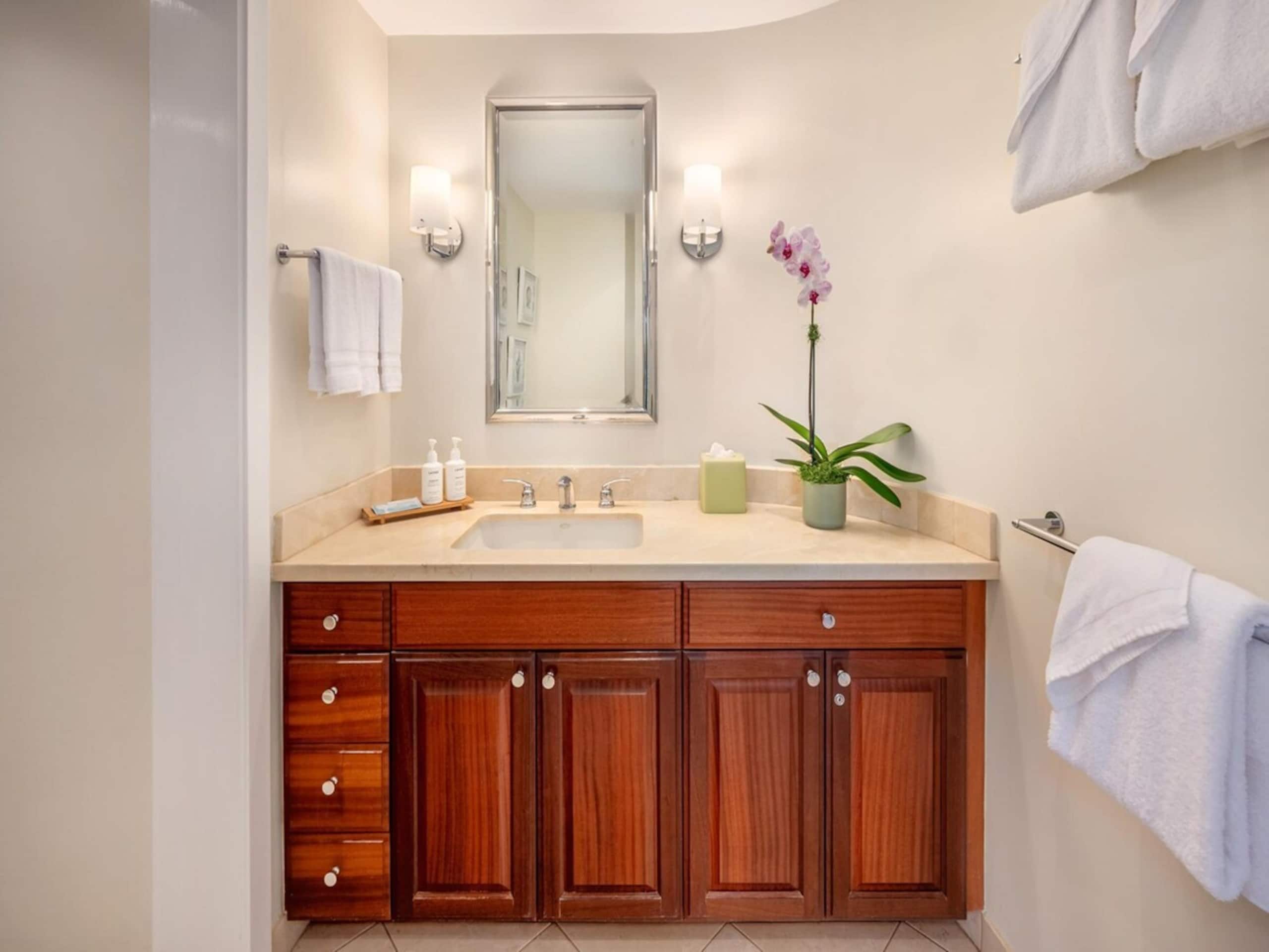 Platinum-Rated Condo at Fun Beach Resort - Photo 18