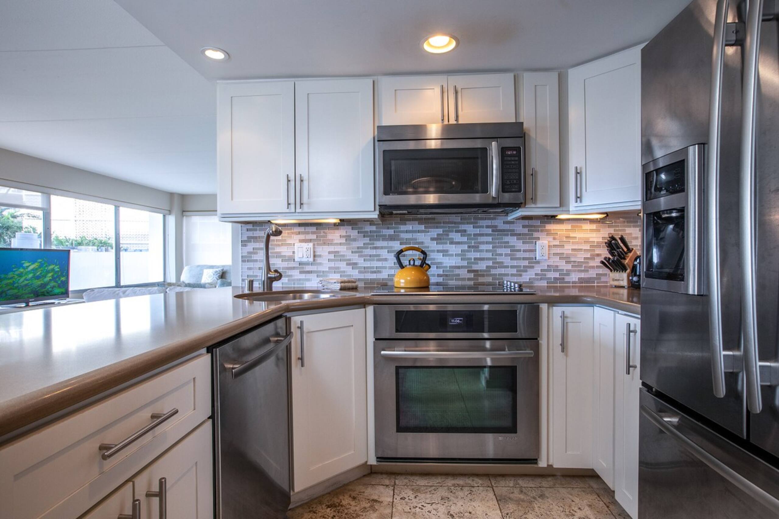 OCEAN VIEW 2 BEDROOM 2 BATHROOM APP AT ILIKAI! - Photo 4