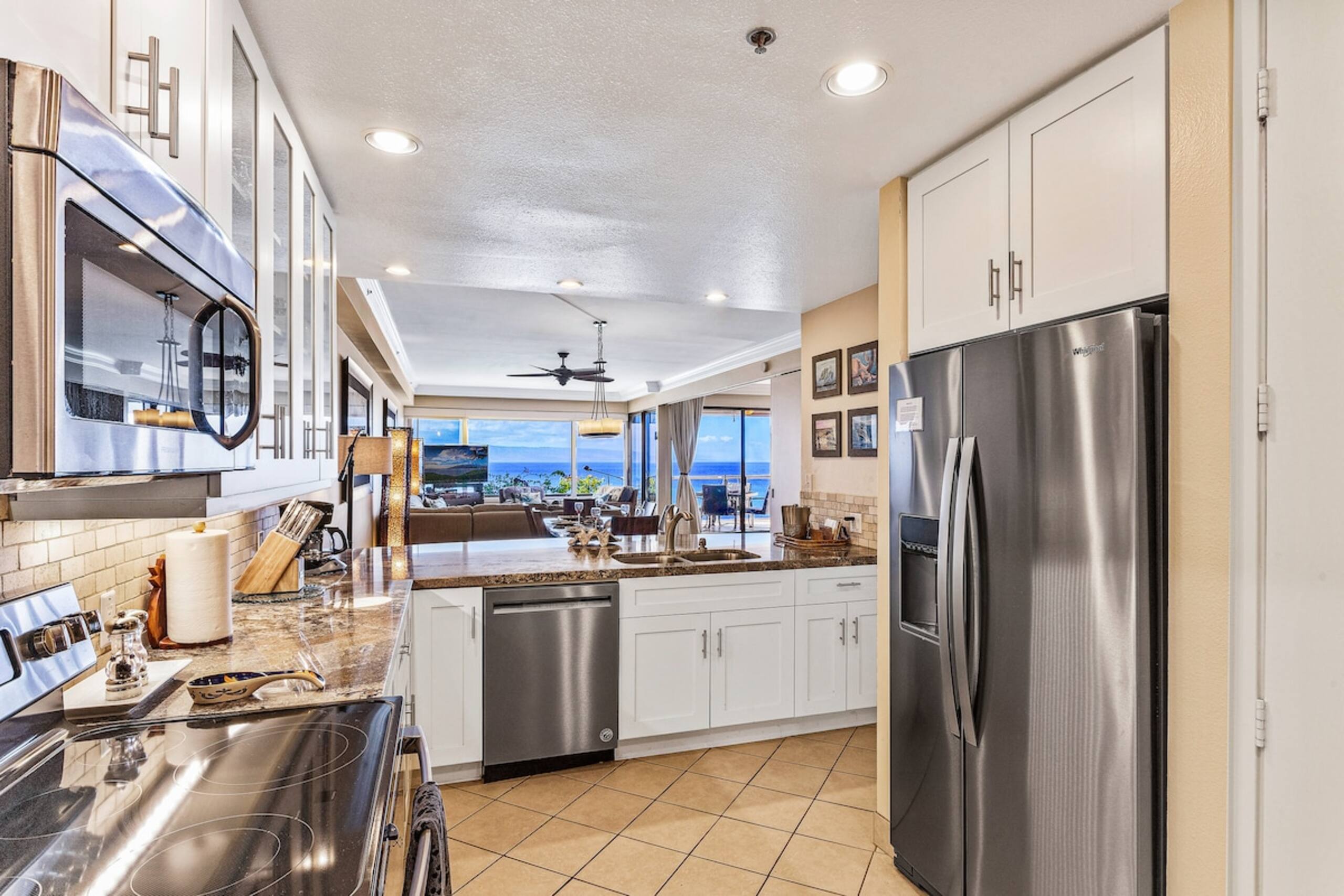 Stunning Panoramic Oceanfront 2 Bed Bath with AC - Photo 19