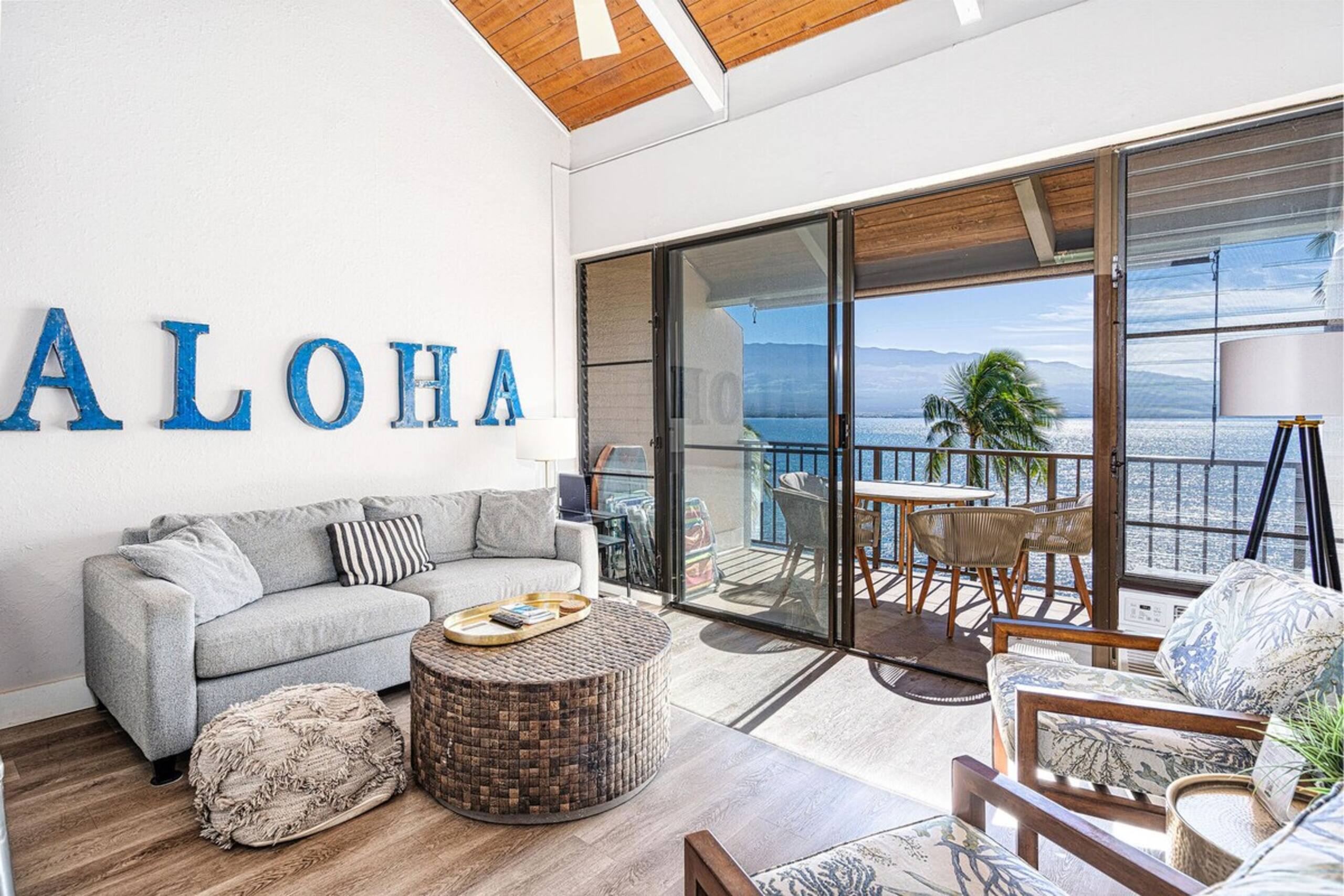 Maalaea Banyans 411 - Direct Ocean Front, AC - Photo 4