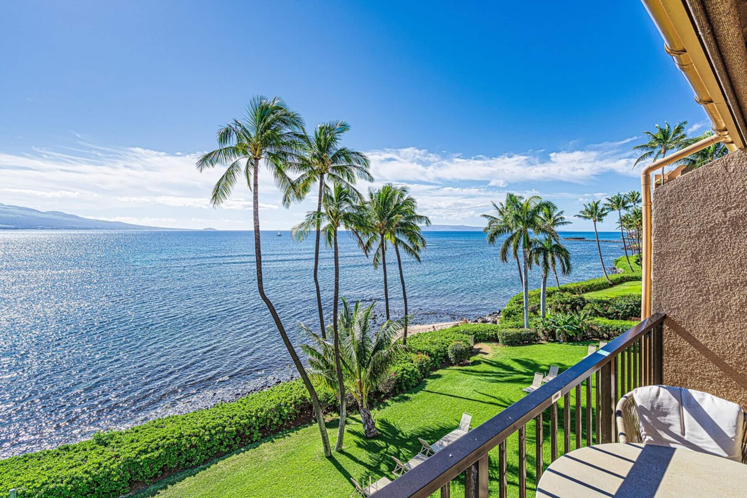 Maalaea Banyans 411 - Direct Ocean Front, AC - Photo 9