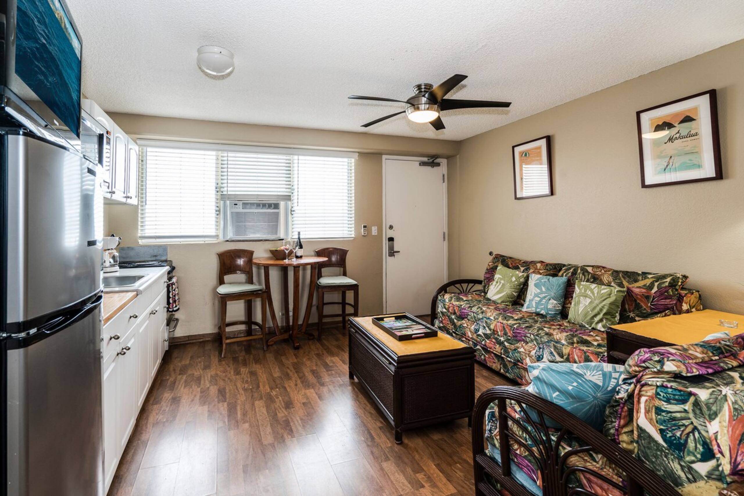 Hawaiian Relaxing Vacation by Beach w/Full Kitchen - Photo 4