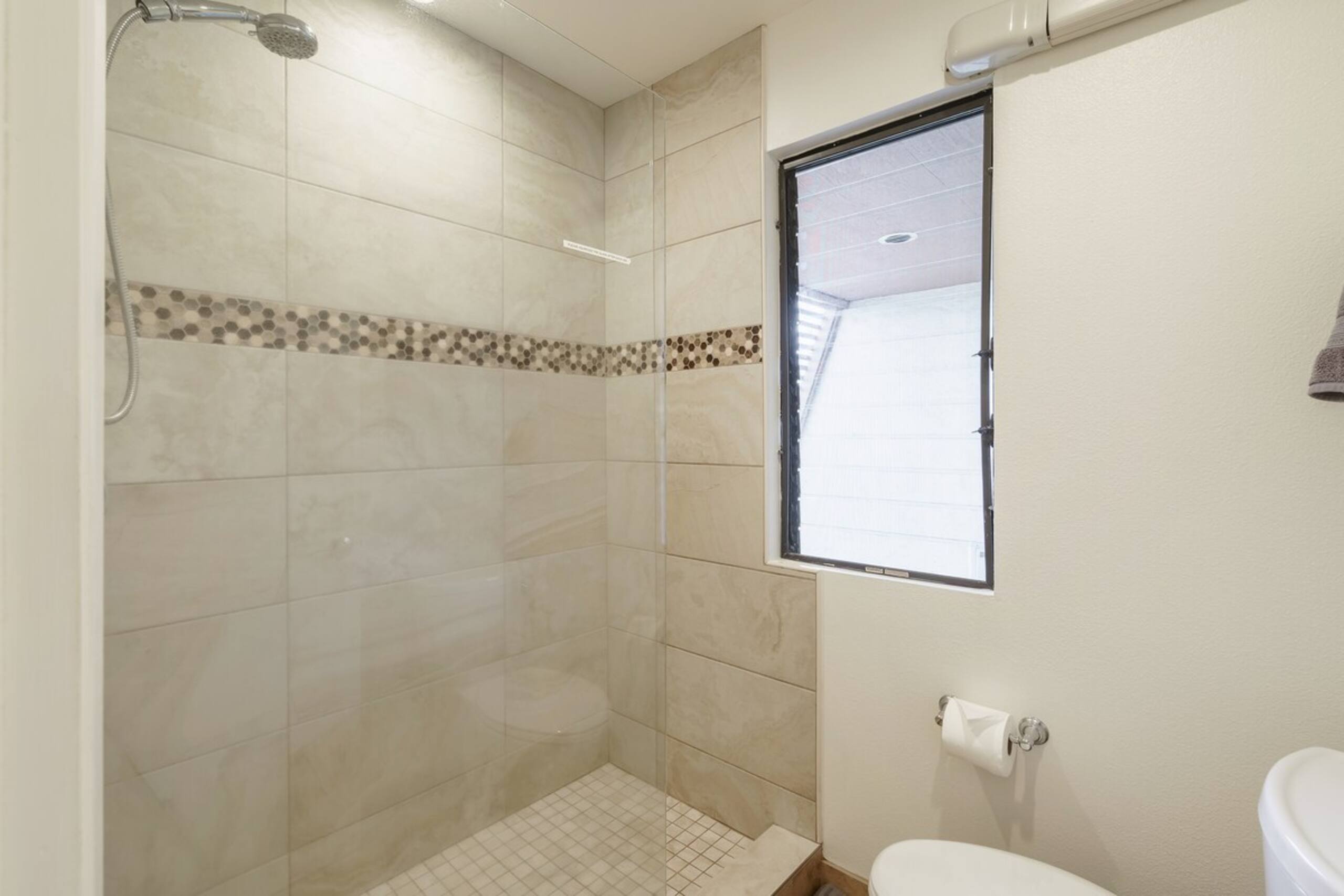 Maui Kamaole C202-Well Equipped-Newly Remodeled-AC - Photo 27